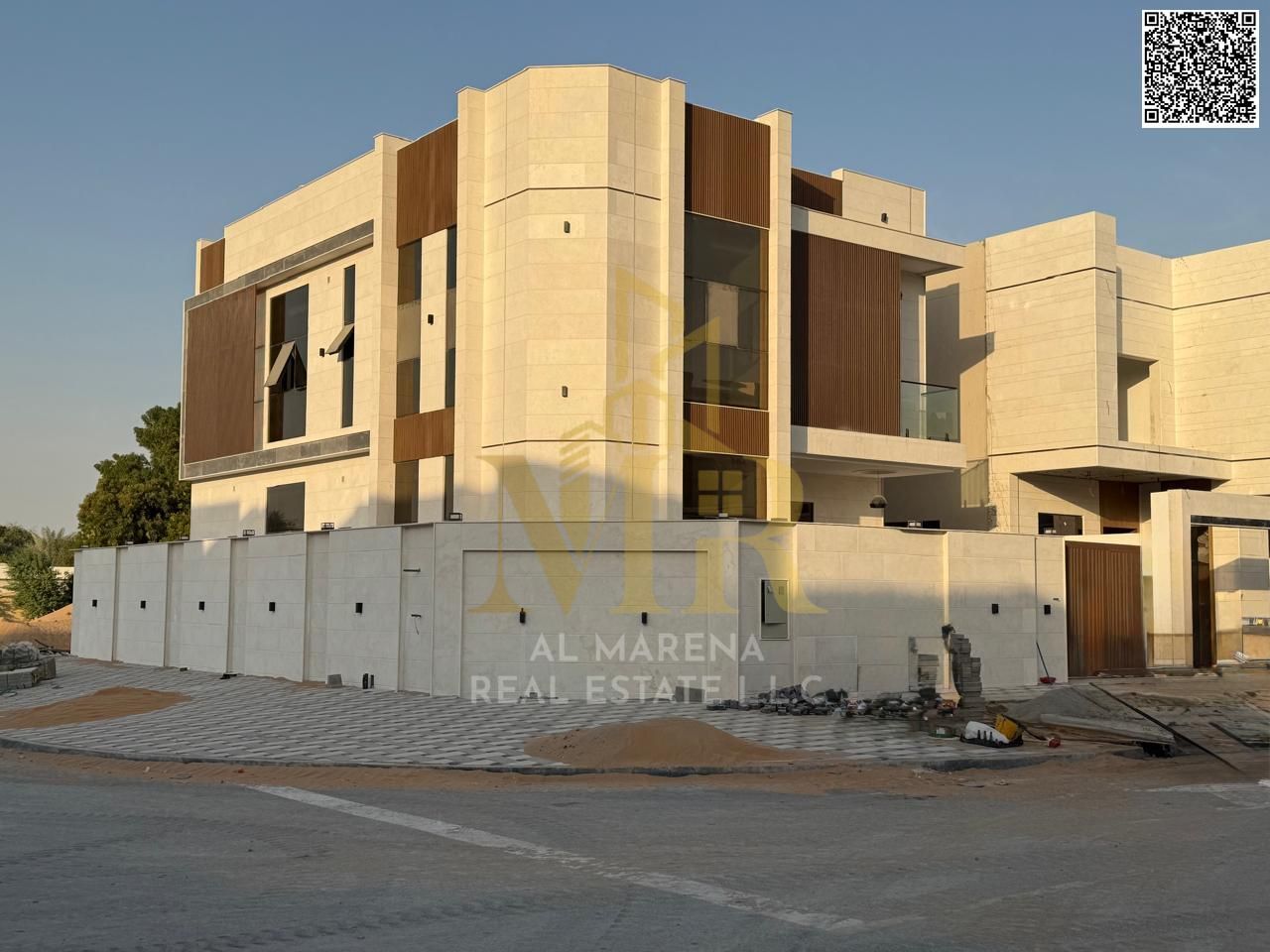 Take advantage of this exceptional opportunity to own a luxurious villa with an elegant architectural design at an attractive and competitive price.