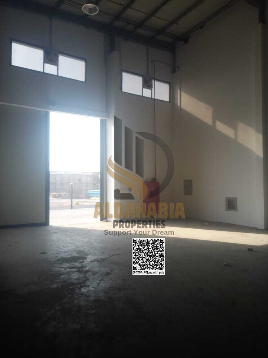For Rent – High-Quality Warehouse in Umm Al Quwain Property Details: • Total area: 5,000 sq. ft. • Prime location in Umm Al Quwain, close