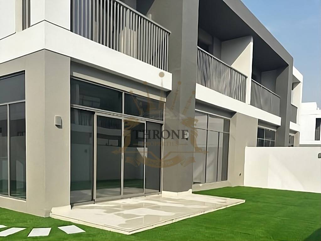 Vacant- Near to Beach-Roof Terrace