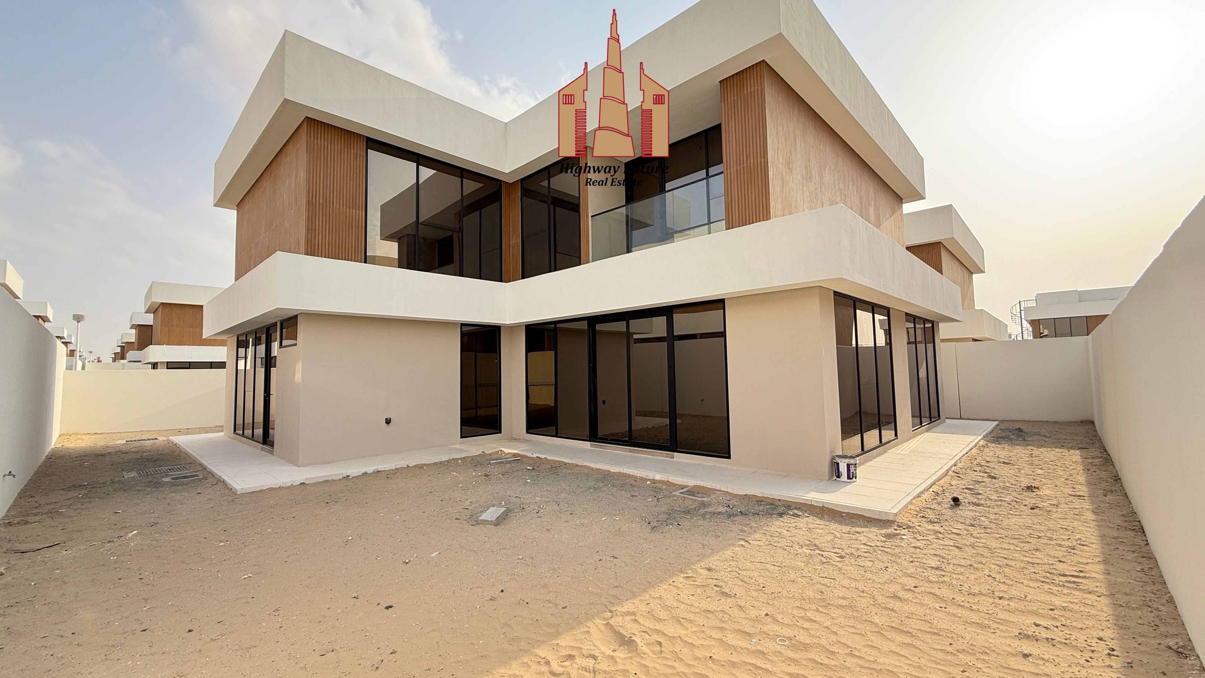 Elegant Modern 4BR Villa with maidroom For Rent in Garden City