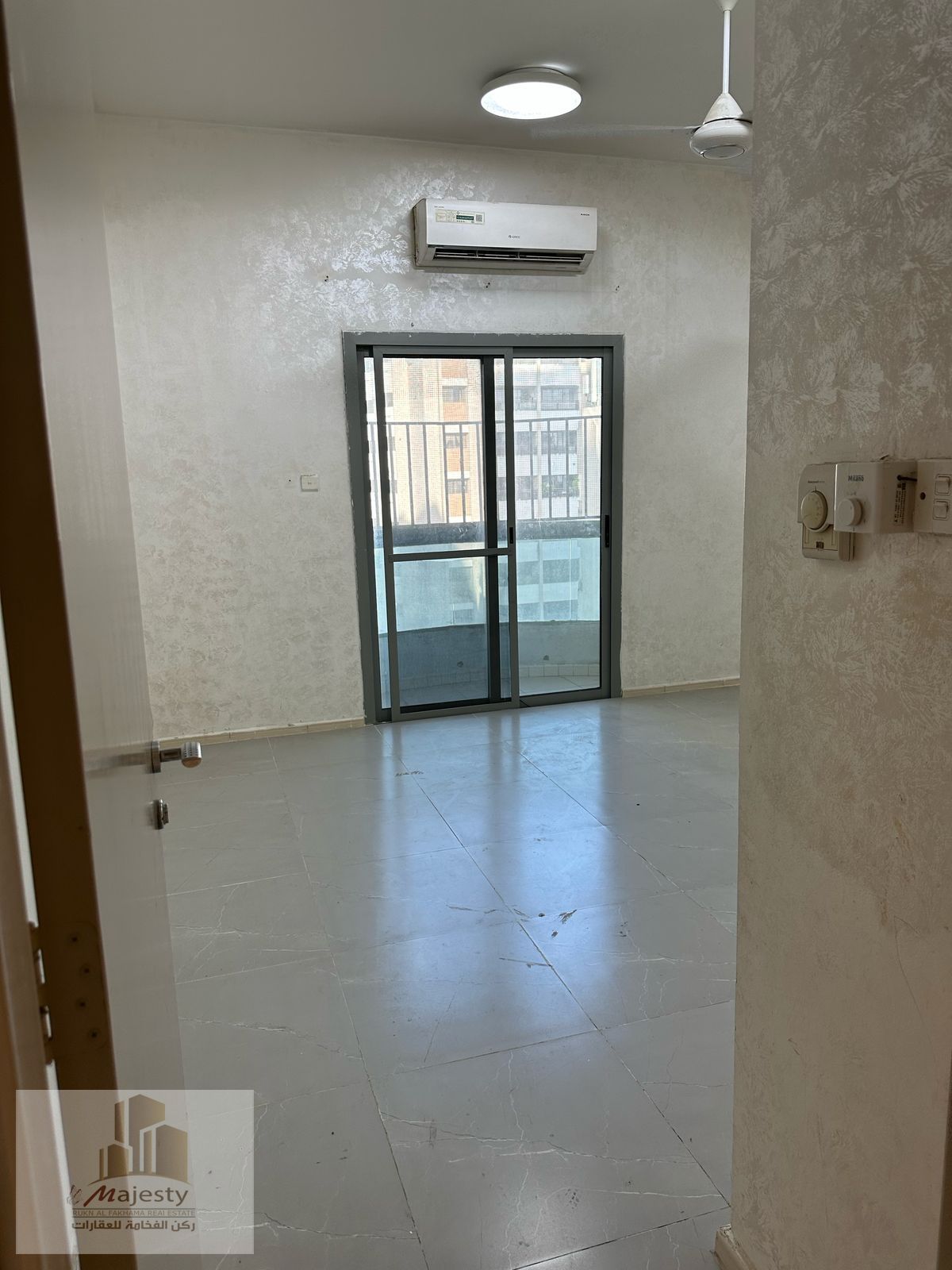 Apartment for sale in Sharjah, specifically in Al Majaz 3 area.