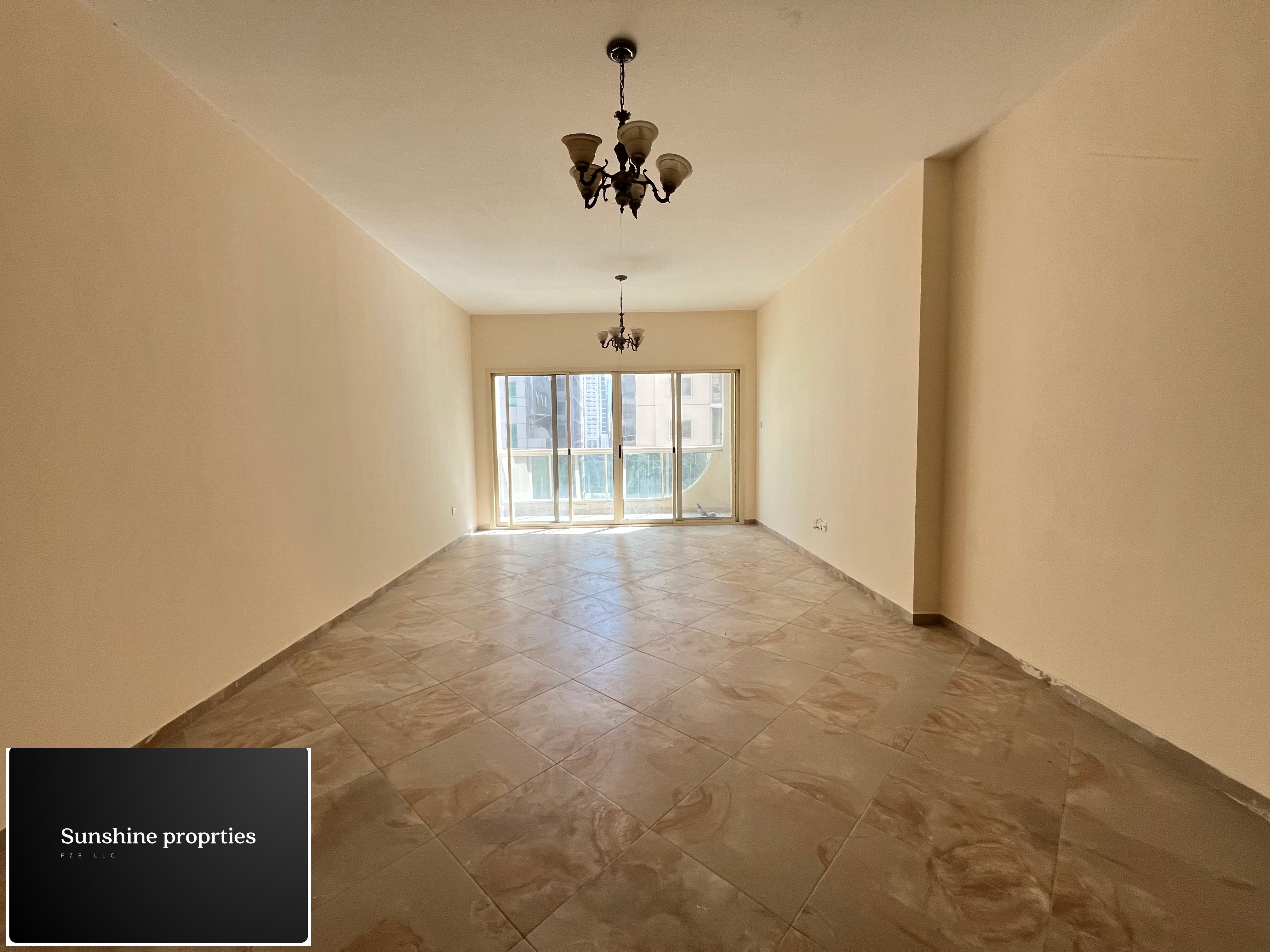 Huge 3Bedroom+Store Room/With Balcony Open View
