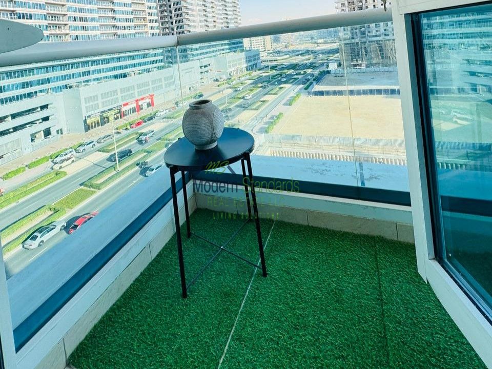 Spacious 1 BR Apartment in Durar 1 for Sale