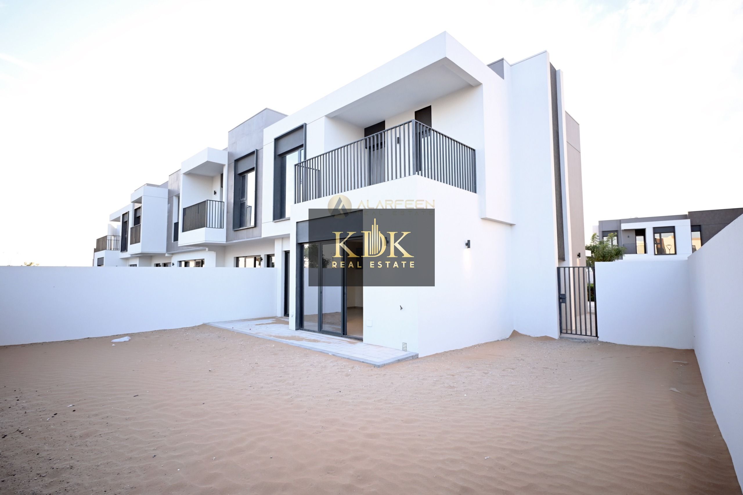 4 bed | best ammenities | spacious