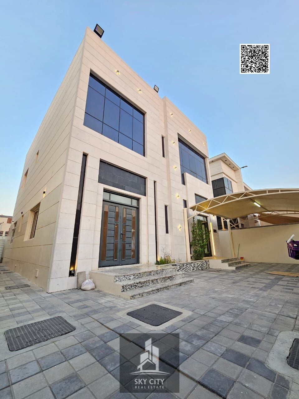 A villa on the main street, ready to move into, with all electricity, water, and air conditioning included. Located in one of Ajman's most prestigious