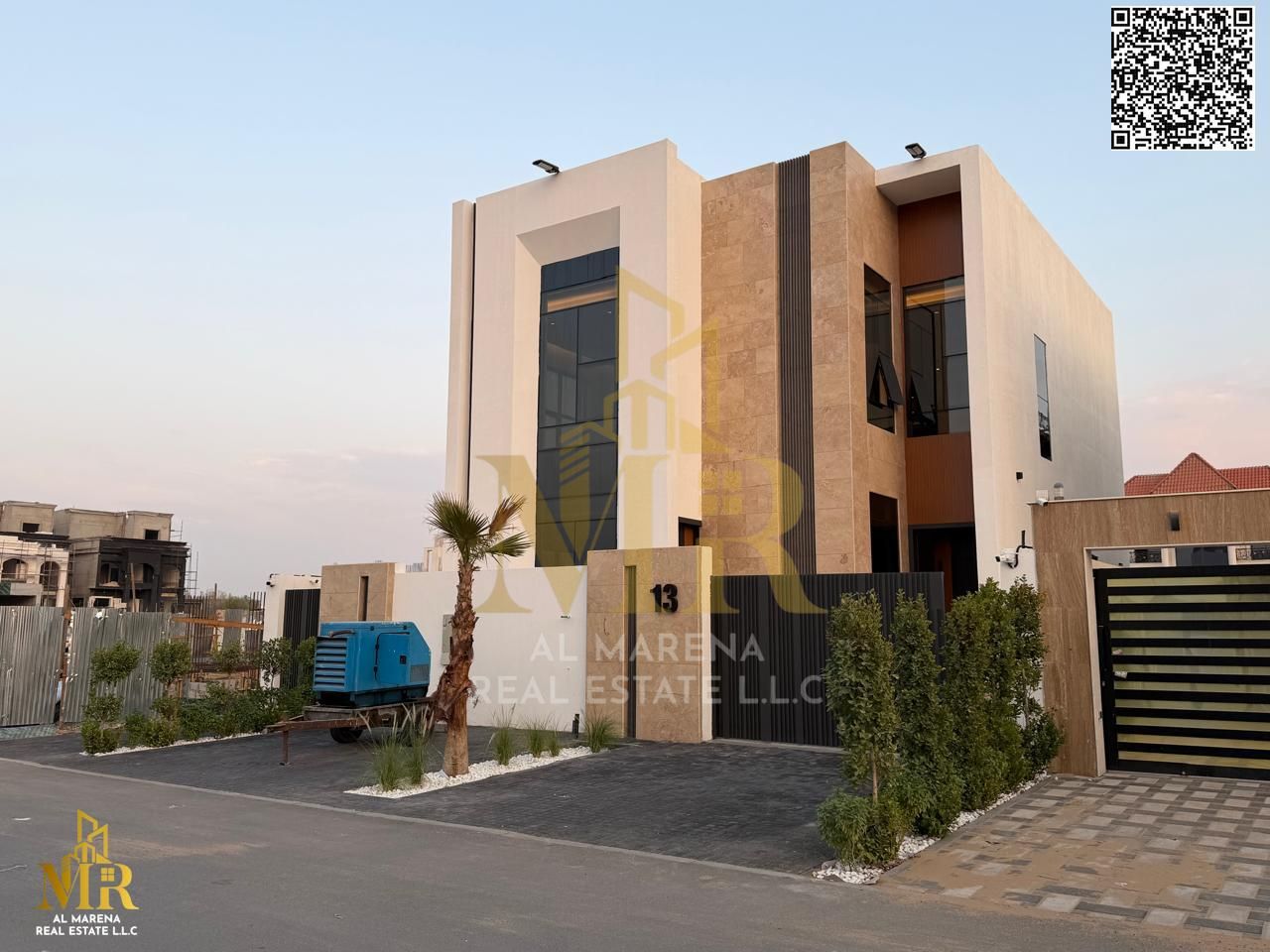 Villa at an affordable price, including registration fees, in one of Ajman's most prestigious areas. Freehold ownership for all nationalities. Villa