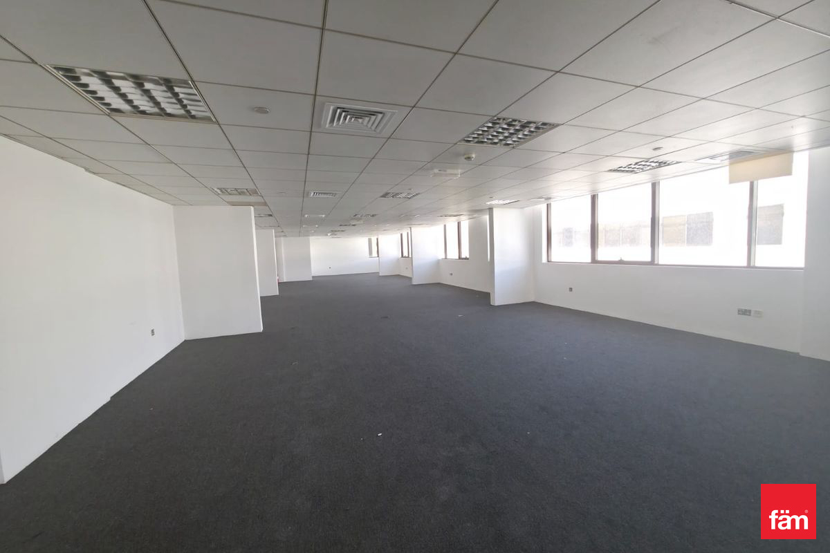 Prime Location | Near to Metro | Vacant | Spacious