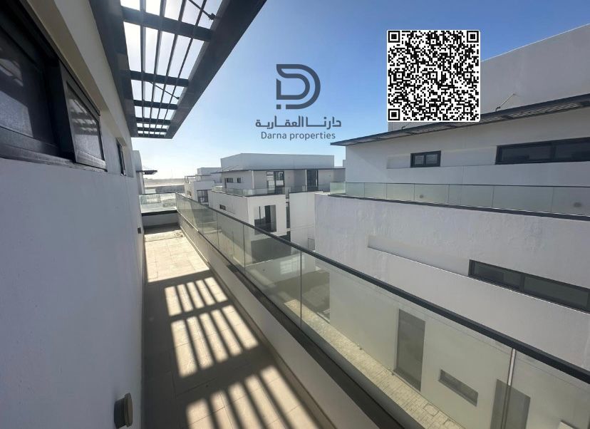 Sale 3 Villas Available in Ajmal Makan – Sun Island Location: Second row near the mosque Details: 4 Bedrooms + Maid’s Room Built-up area: 2,773 SQFT All 3 villas have the same layout Price: AED 2.450. 000 each (or best serious offer) Owner needs