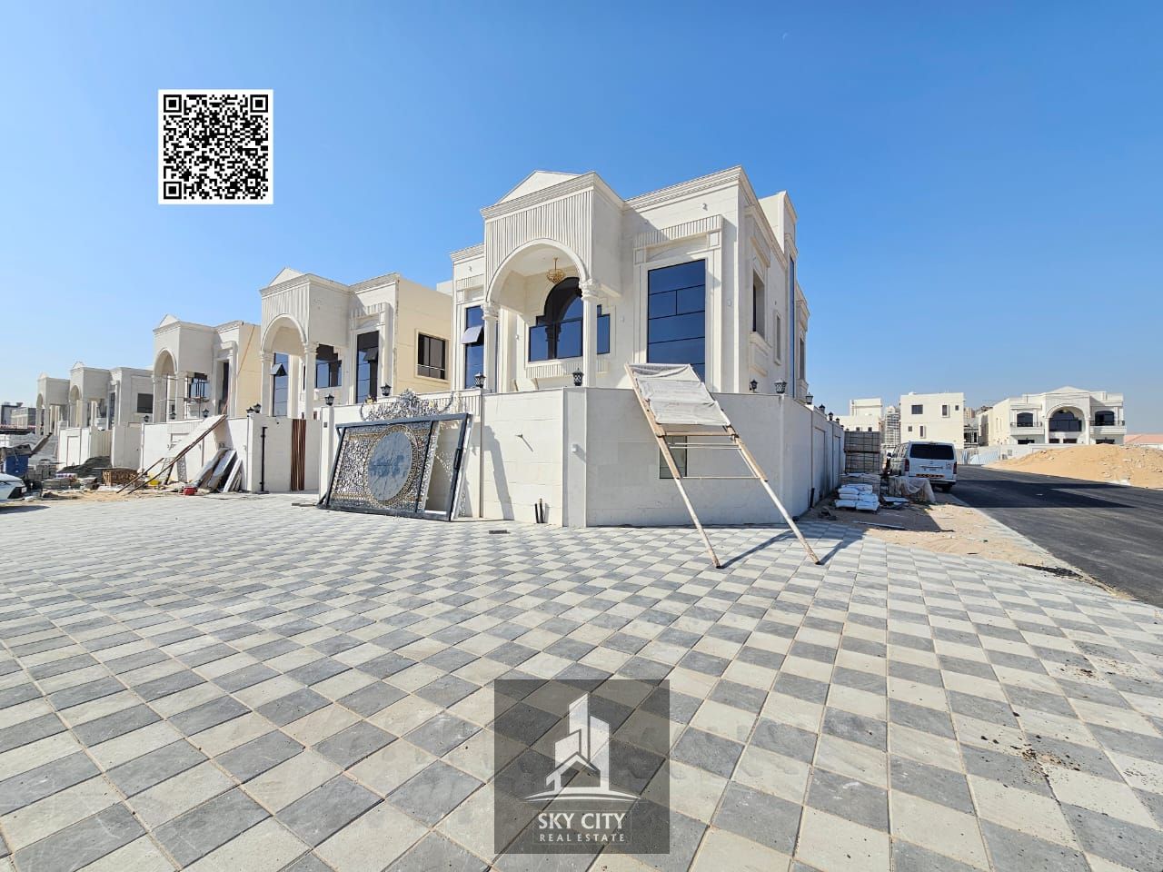 Your chance to own a villa, complete with registration and ownership fees, ready to move in and close to all amenities.