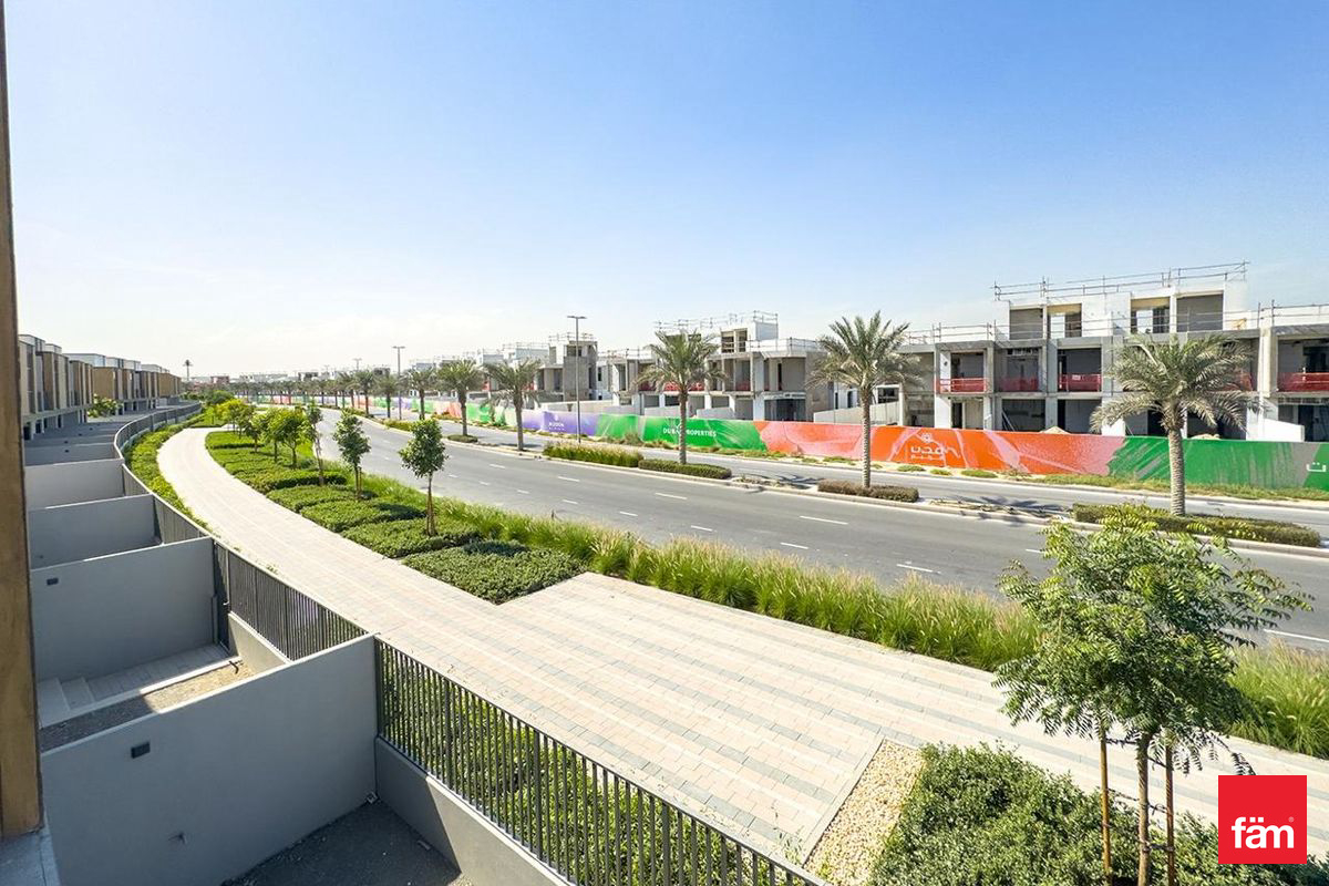 Single Row | Brand New | Family-friendly community