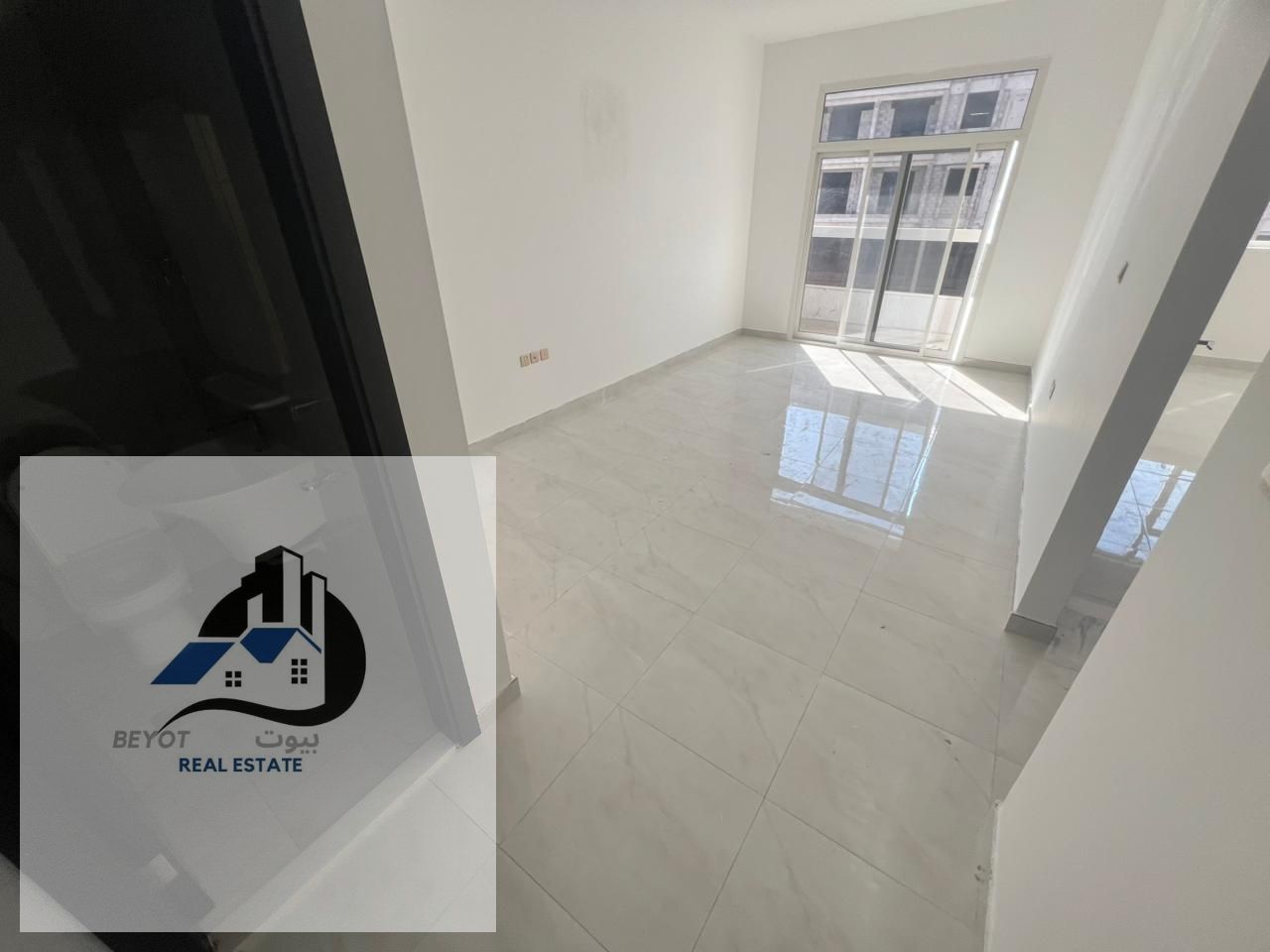 For Rent in Ajman – Al Mowaihat 3 Modern 1 Bedroom Hall Apartment (Second Tenant) in a Prime Location Apartment Features: Spacious Master Bed