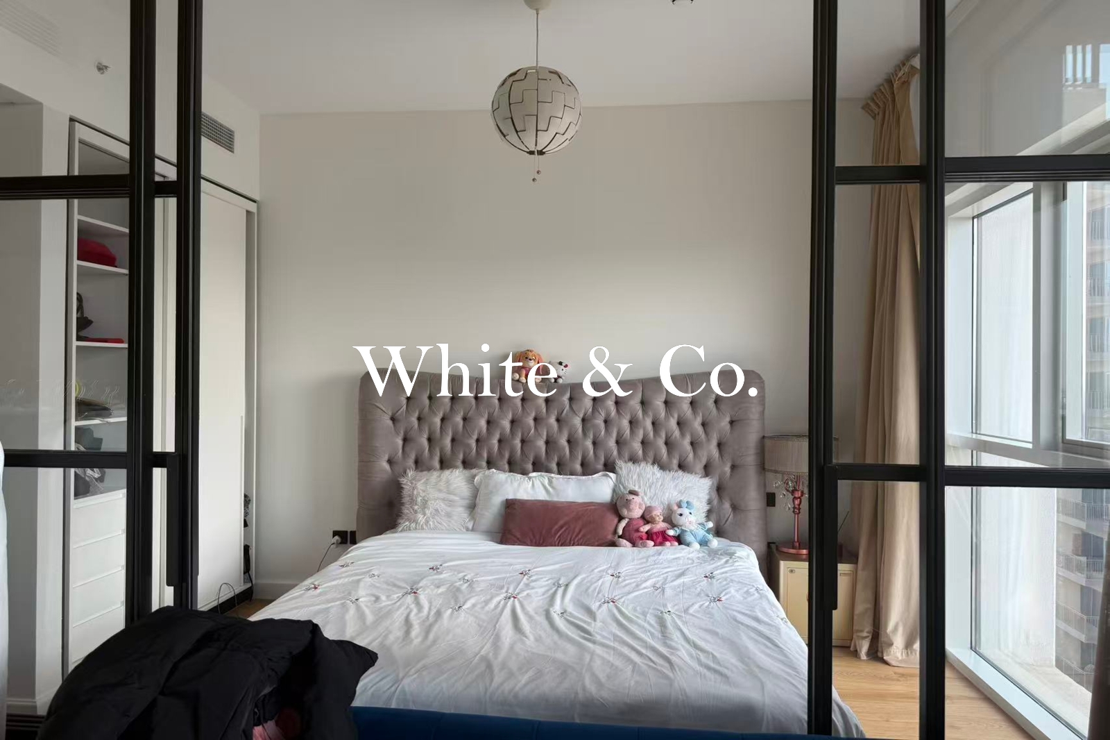 High floor | Pool view | Vacant on Transfer