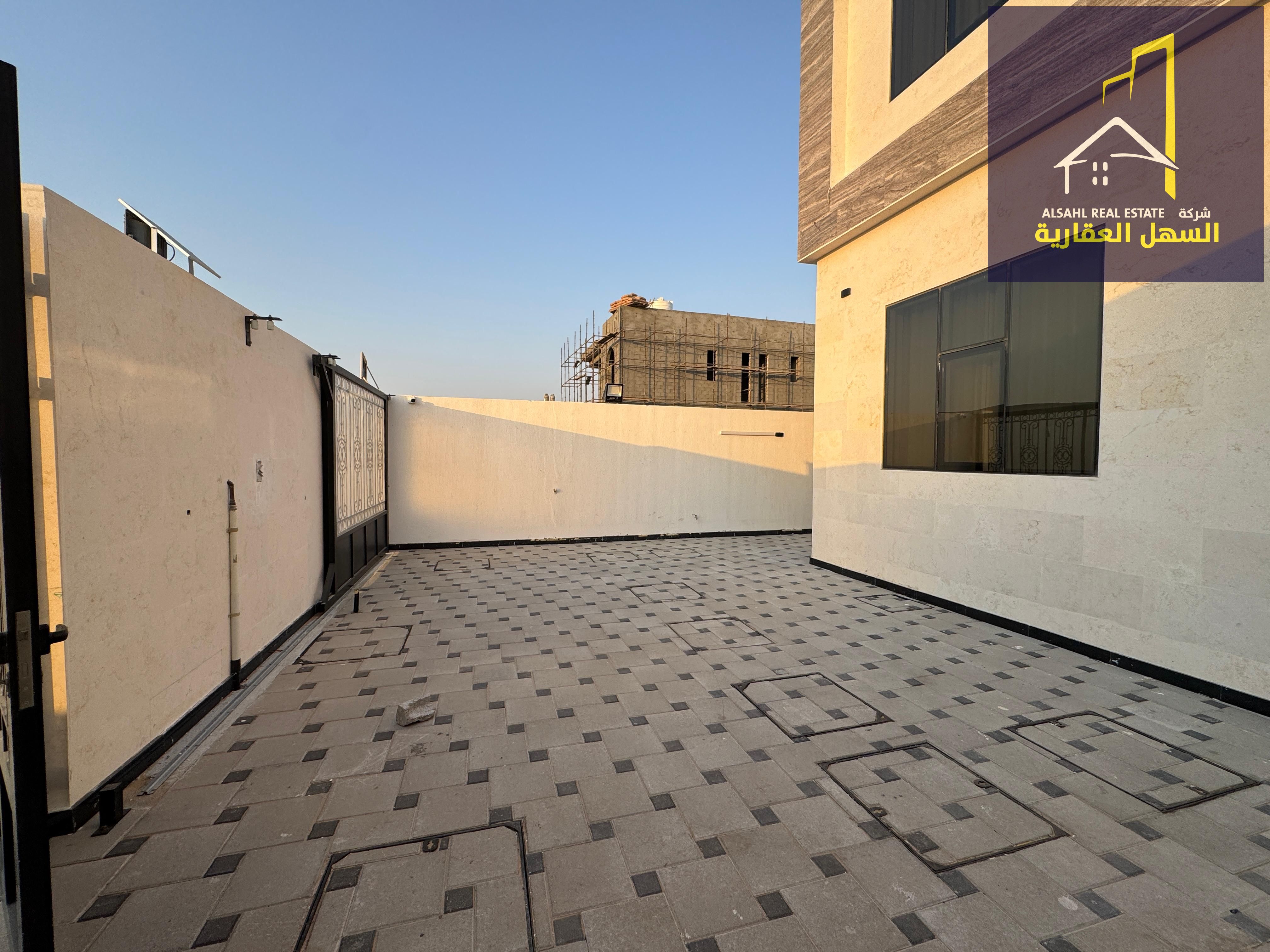 Modern high-end 4Bedrooms villa great location on the main road