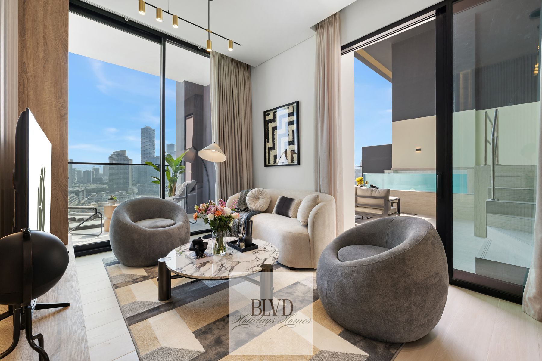BLVD | Private Pool Retreat With Panoramic View