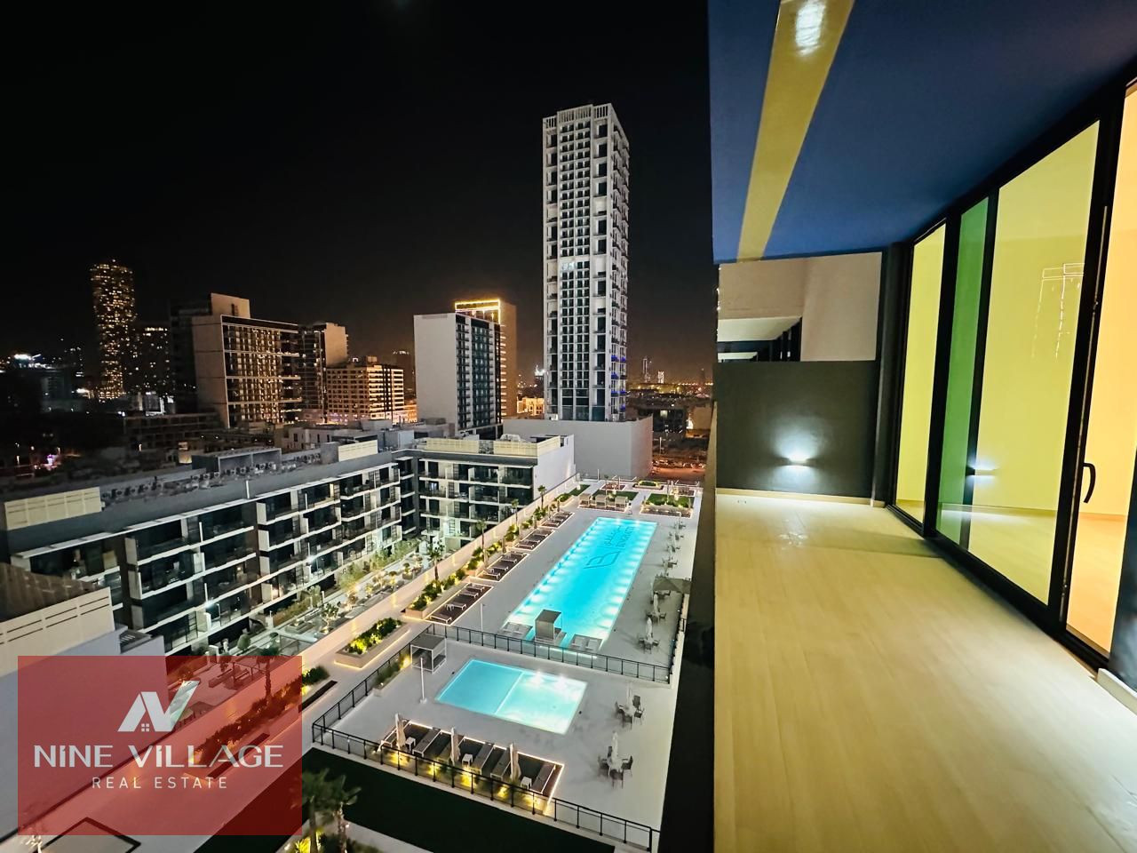 Furnished\Mid floor \Vacant on 10\10\2025