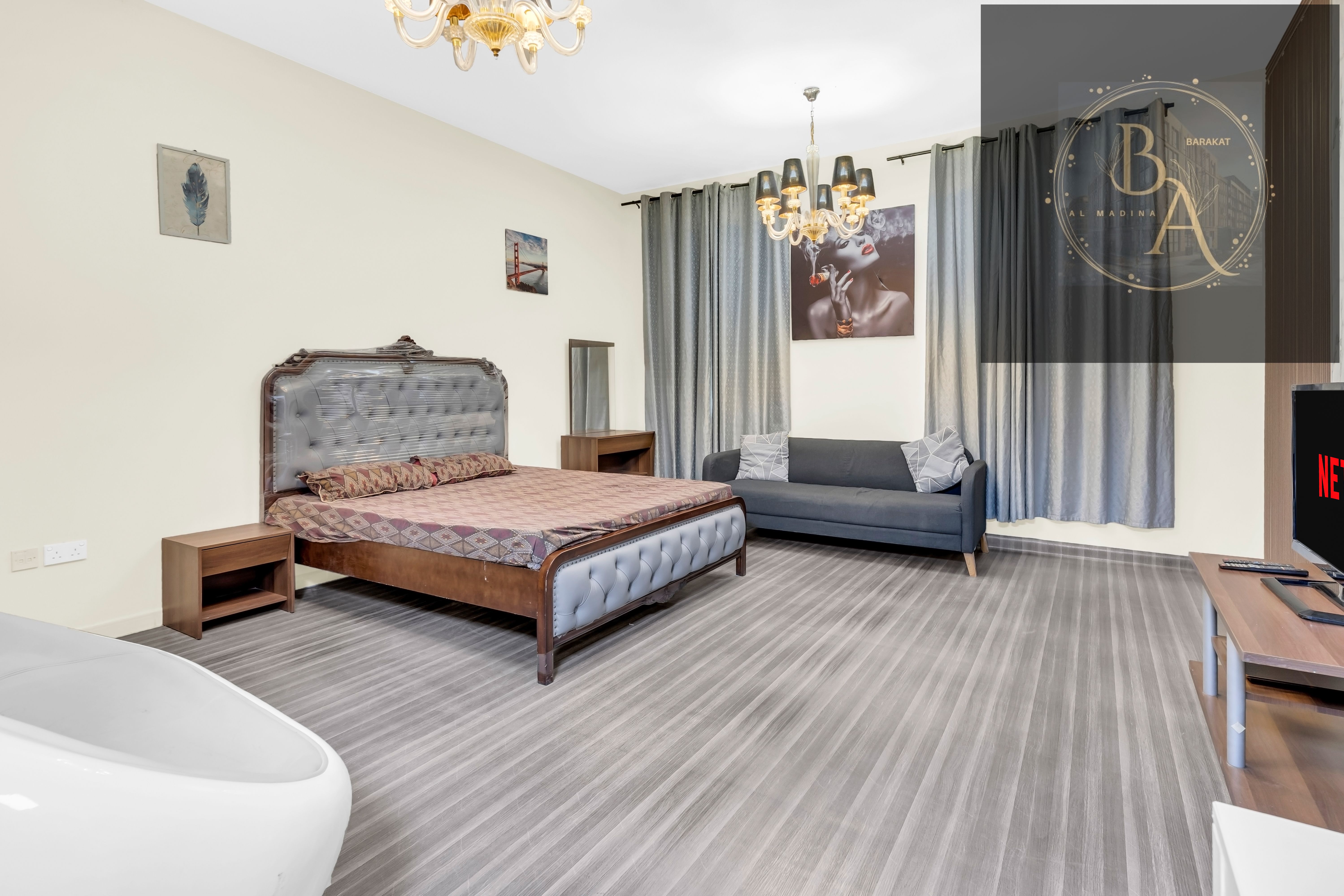 RANDED NEWLY SUPER LUXURY FULLY FURNISHED AVAILABE FOR RENTON MONTHLY PAYMENT
