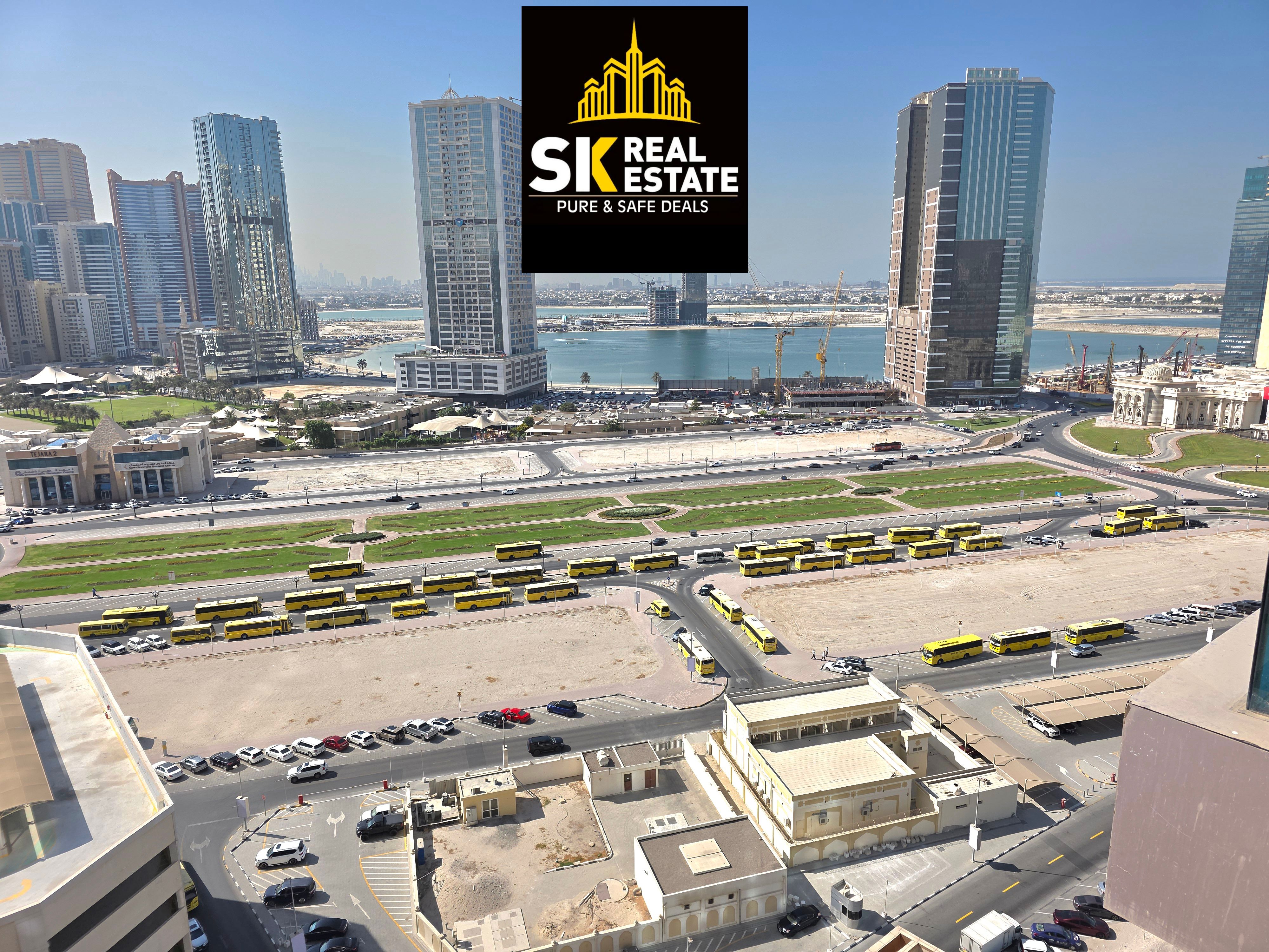 LUXRIOUS 2BHK APARTMENT +SEA VIEW + CHILLER FREE+ PARKING FREE
