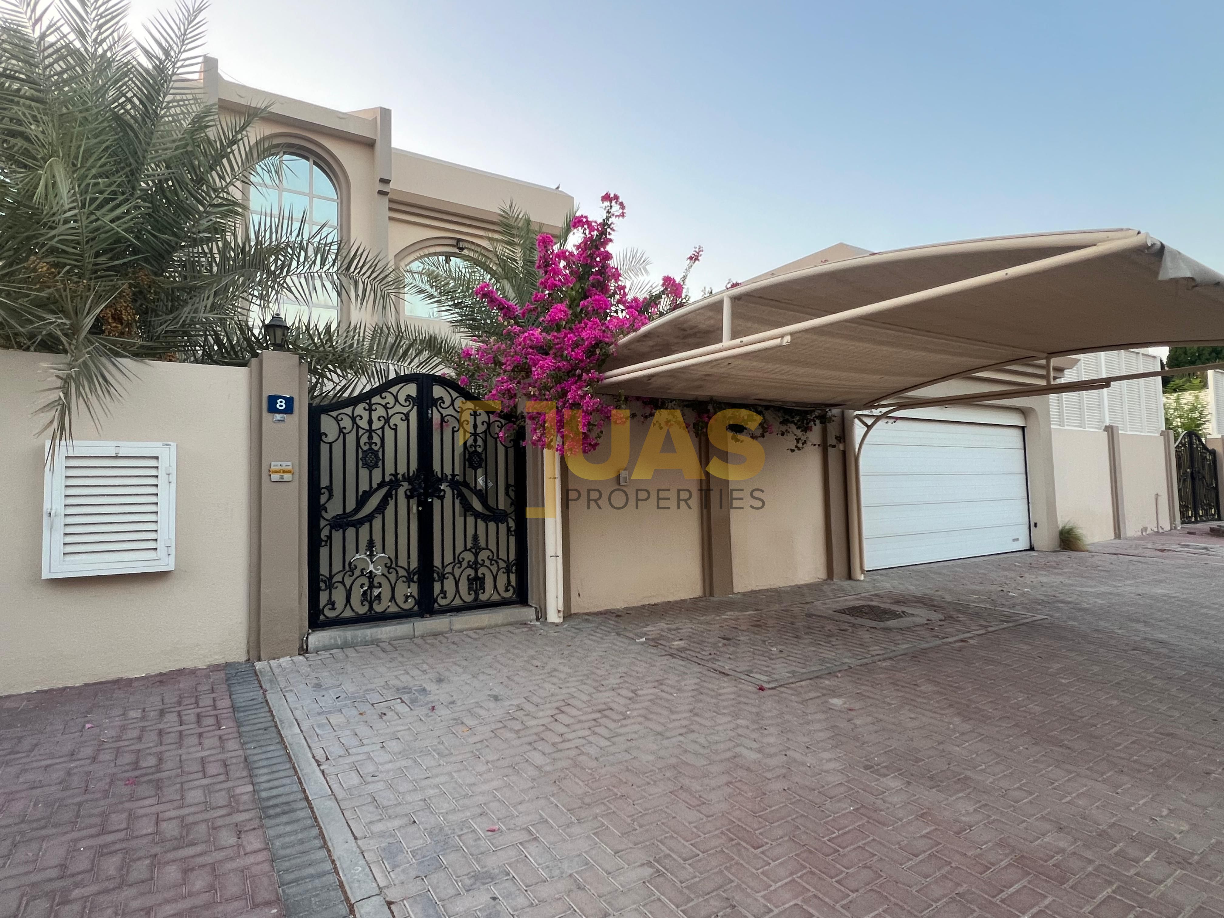 Luxury 4-Bedroom Villa for Rent in Jumeirah 1 | Private Pool | Burj Khalifa View