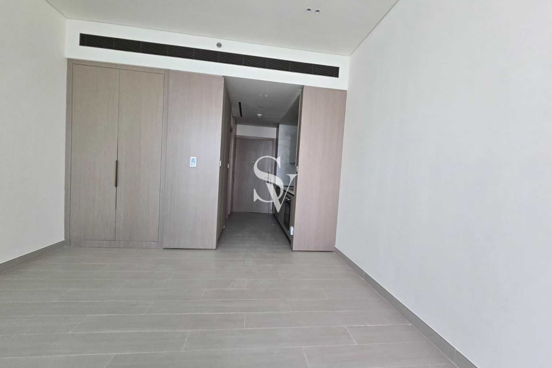 Brand New | White Goods |Near Park |High Floor