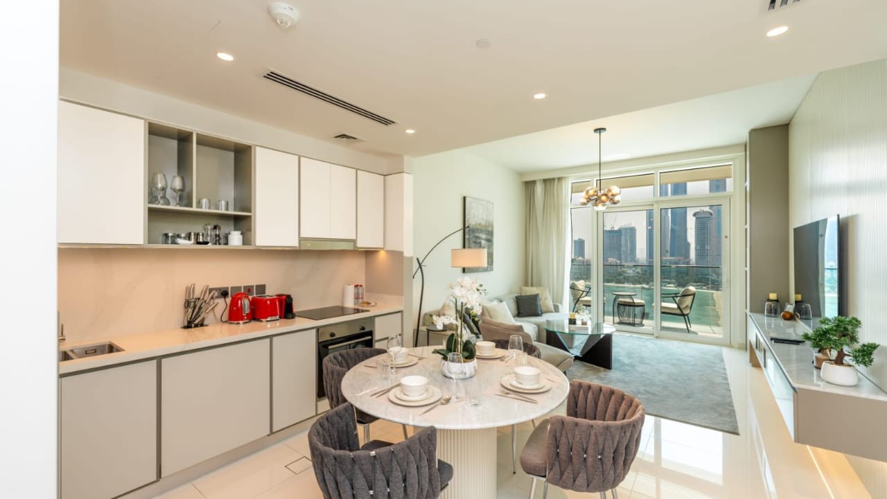 Luxe Lodgings -2 Bedroom | Marina & Skyline Views