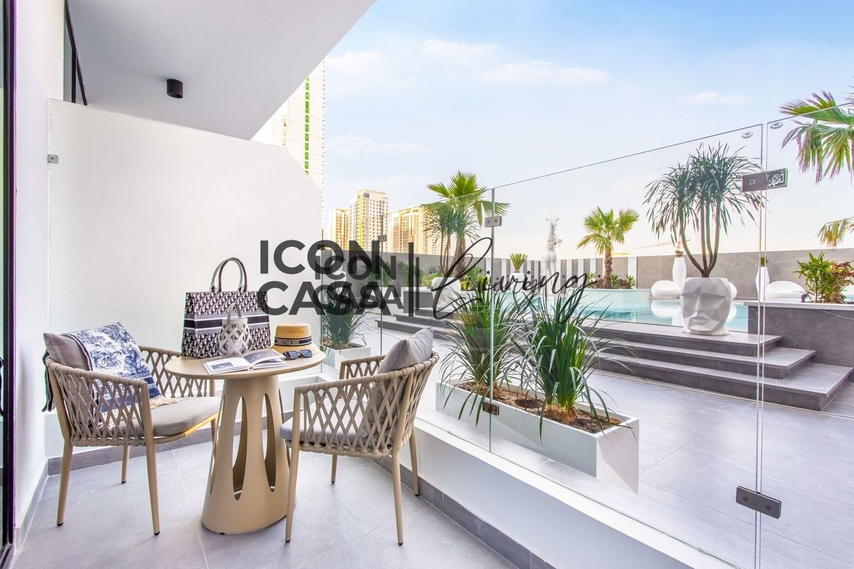 Luxury | Pool View | JVC