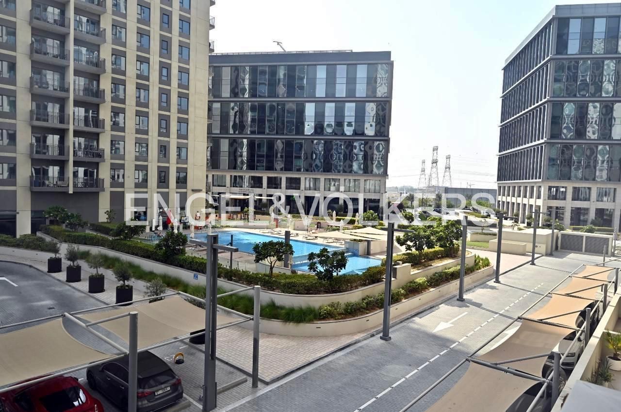 Pool View | Well Maintained | Chiller Free