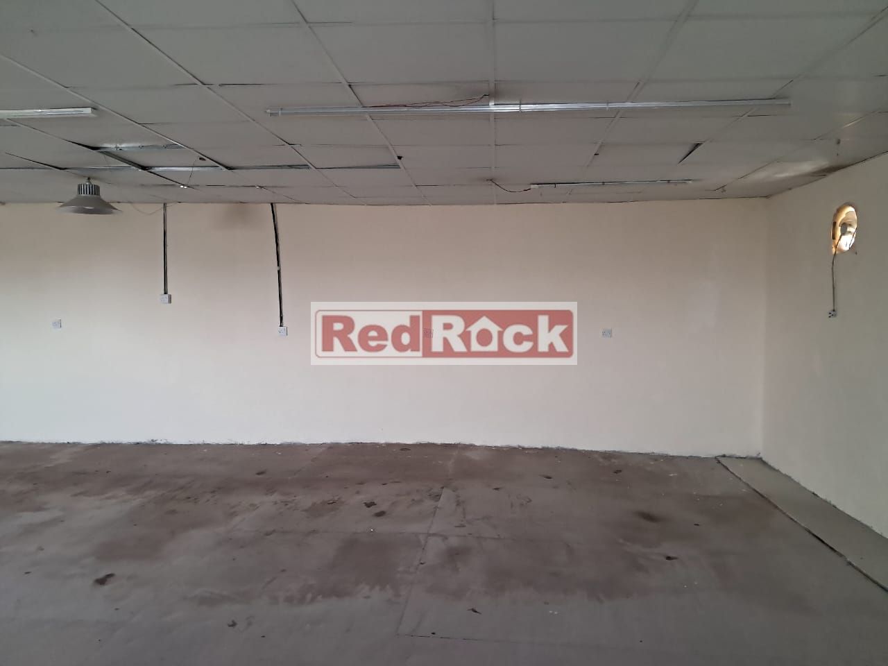 Clean 1090 Sqft Warehouse at Affordable Price