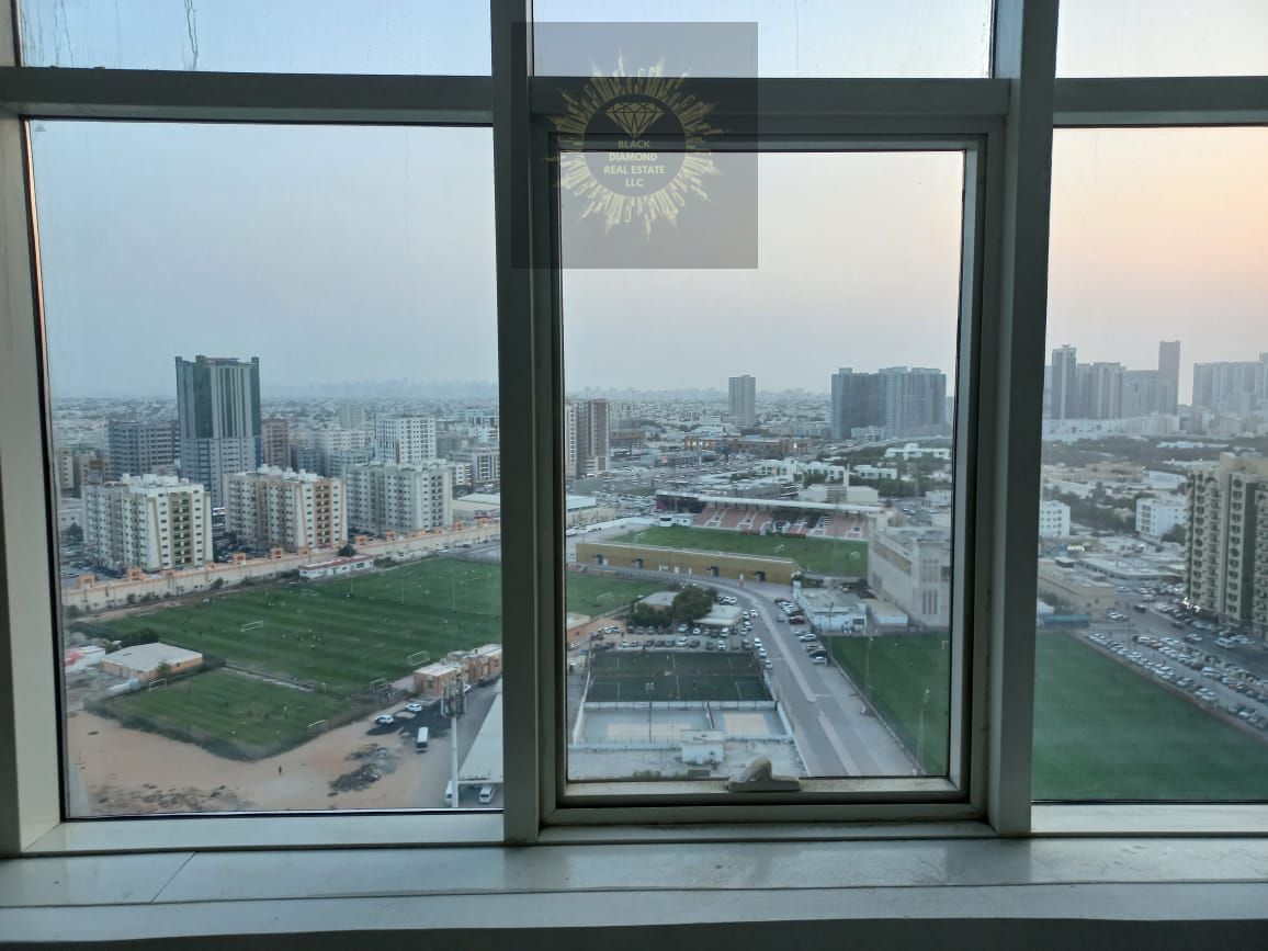 Excellent Office Horizon Tower