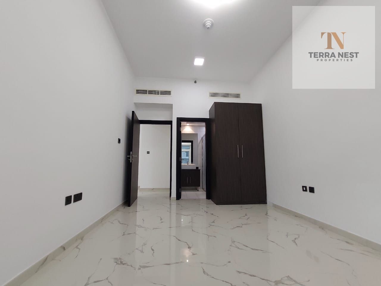 ELEGANT 1 BHK+STORE | HUGE LAYOUT | NO COMMISSION