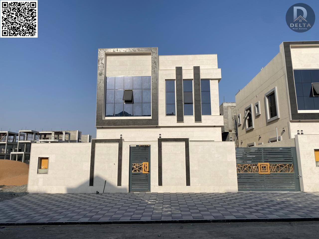 Luxury Two-Story Villa for Sale | 5 Master Bedrooms | Freehold for All Nationalities | Bank Financing Available Your chance to own your dream h