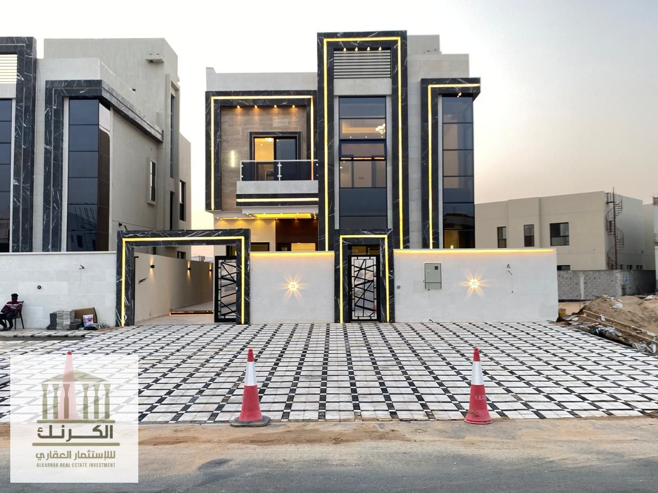First occupancy villa, deluxe finishing, with a 20-meter external setback.