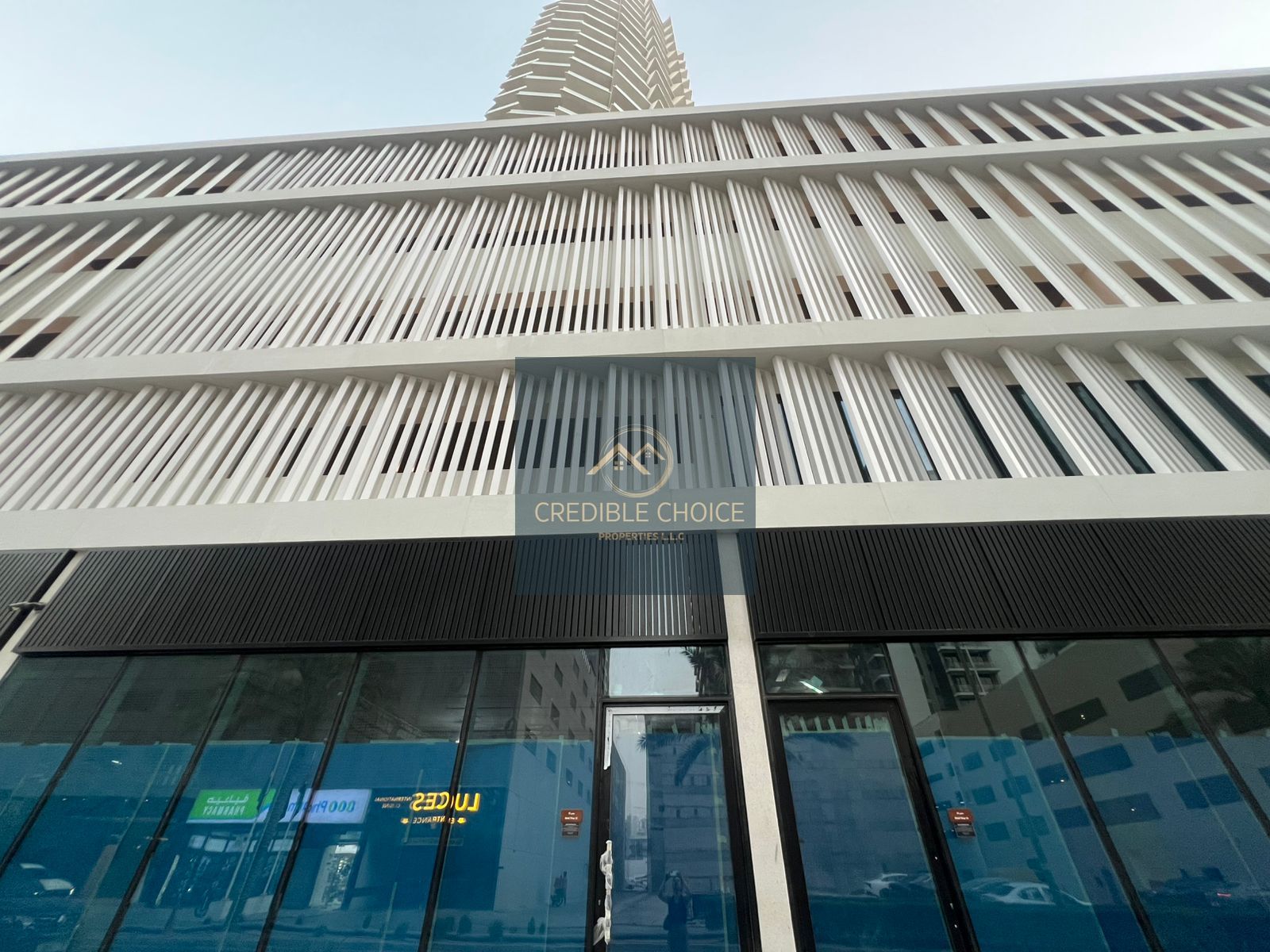 HIGH-END TOWER | NEW BUILDING | HIGH FOOT TRAFFIC