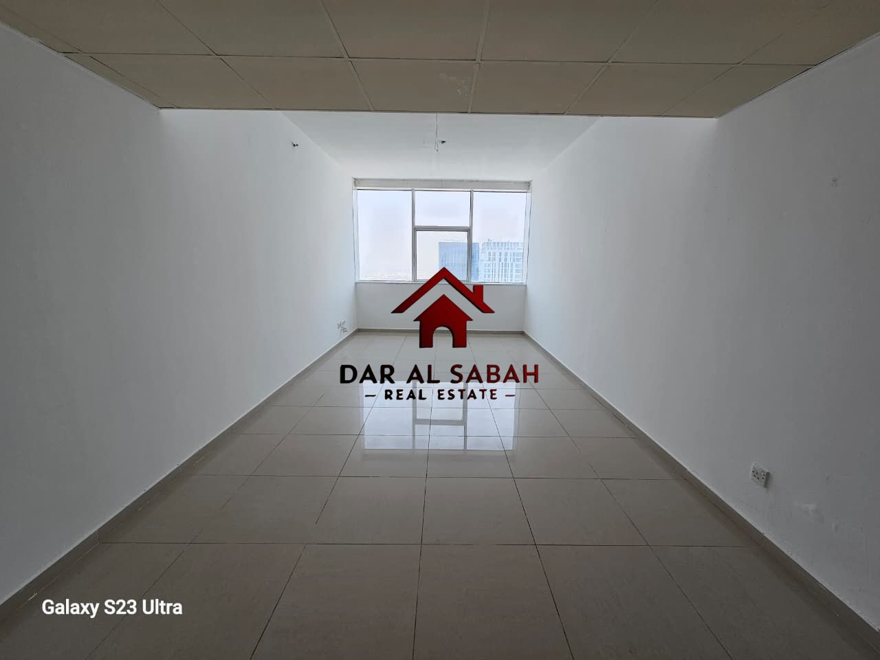 ONE MONTH FREE STUDIO DXB SHJ BORDER FRONT TO DXB BUS STOP SAME LINE SAHARA CENTRE