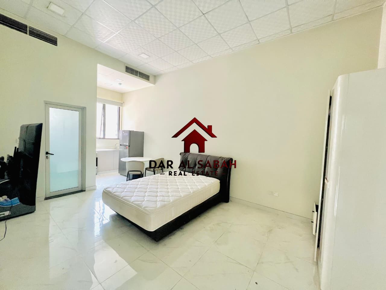 Furnish | Brand new building | Ready to move | studio | Easy assess to dubai !