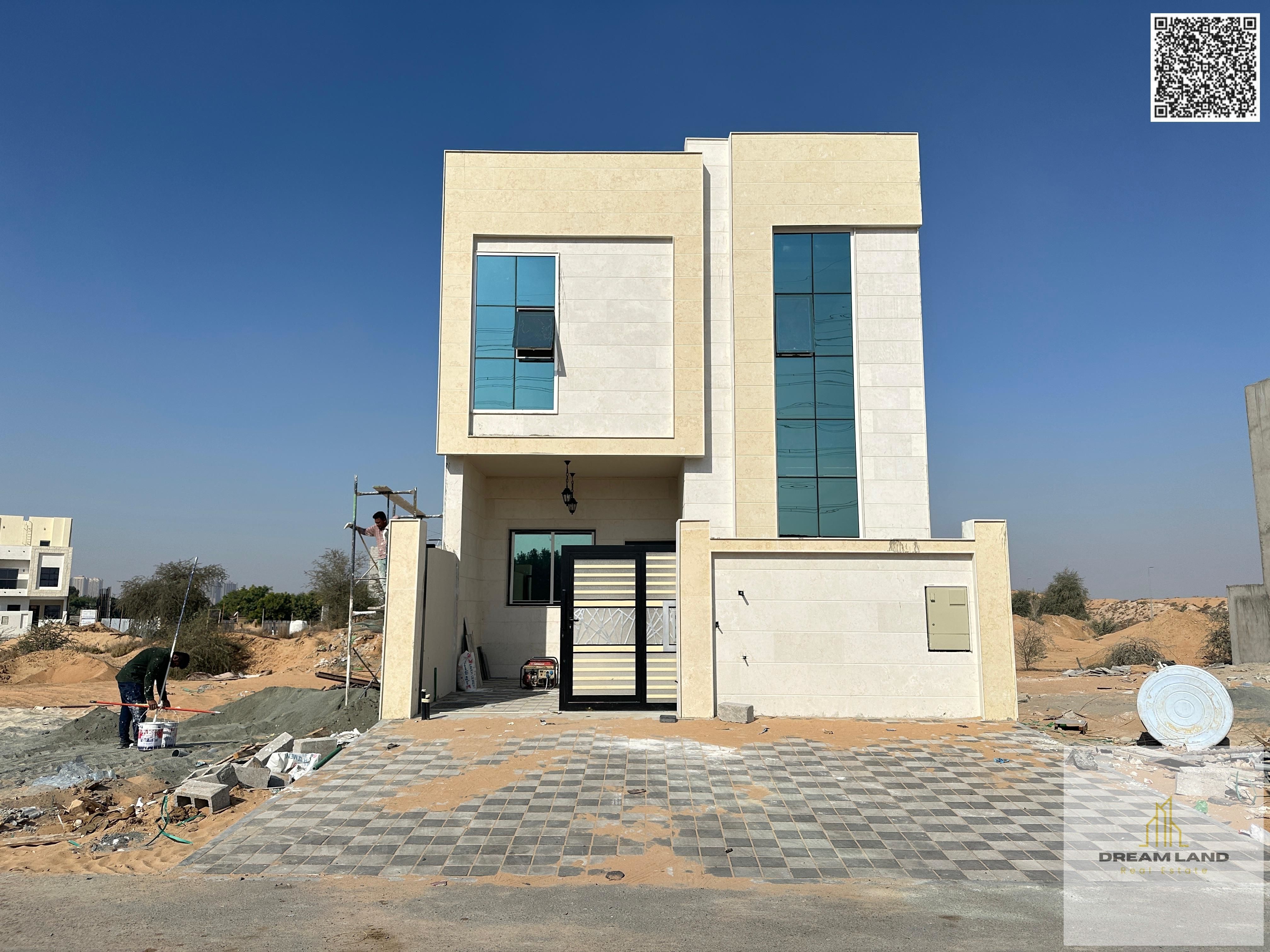 For sale, a townhouse villa with personal finishing in Al Helio, Ajman, at a very good price and free ownership for all nationalities.