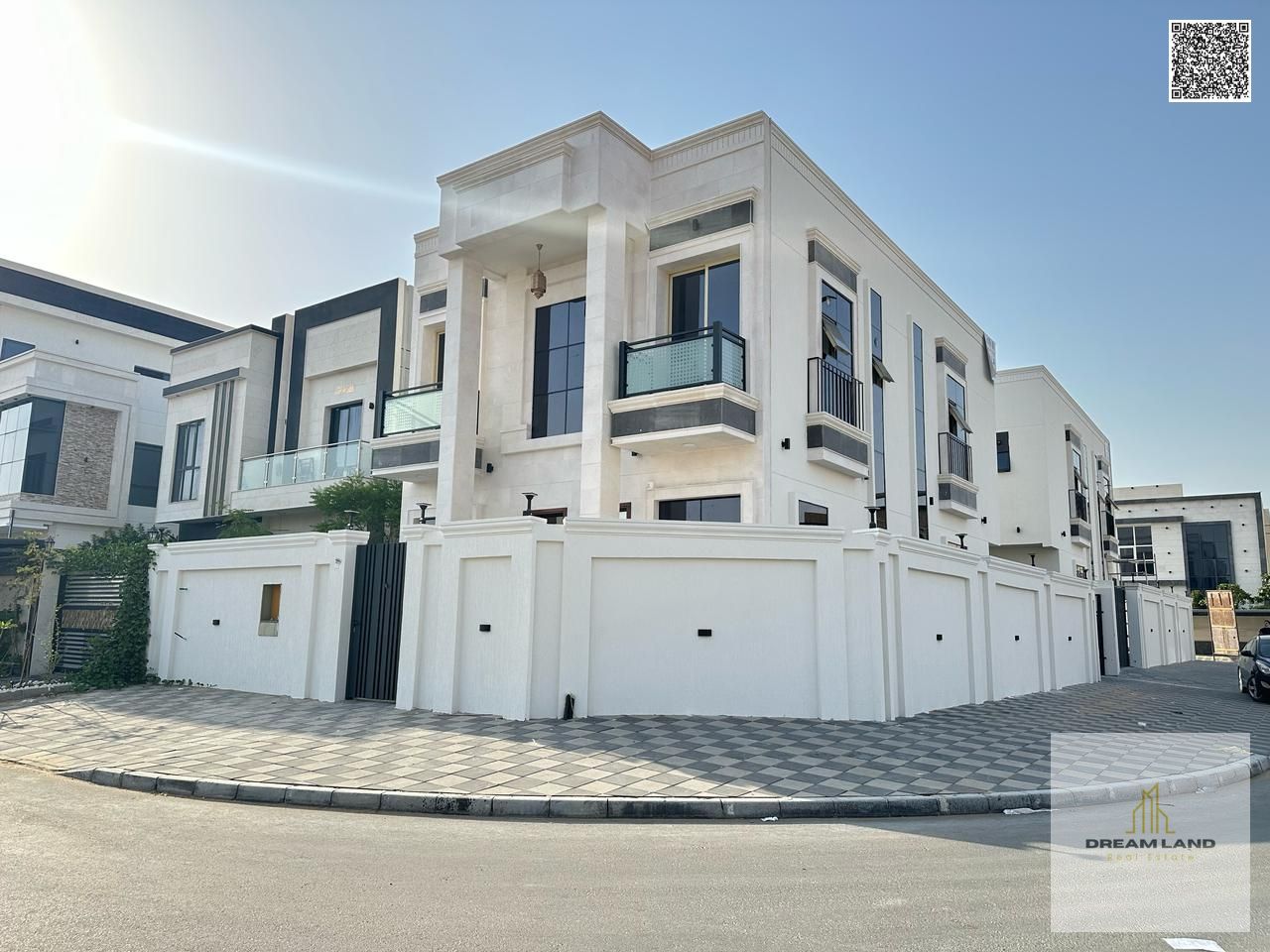 Corner villa behind Al Hamidiyah Park, stone facade, freehold for all nationalities, with no service fees