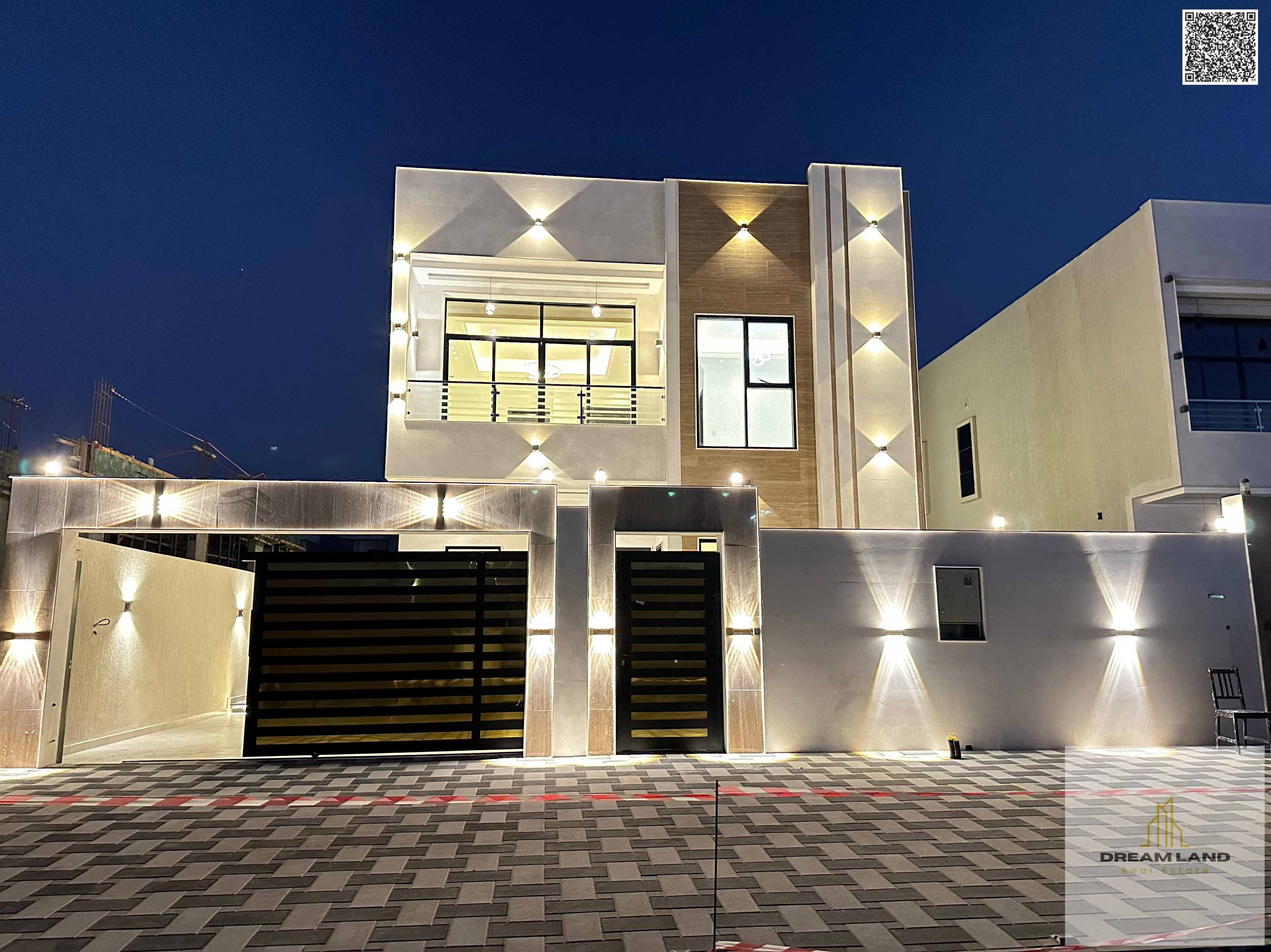 For sale, a luxurious villa with 3 master bedrooms and a maid's room, including registration fees.