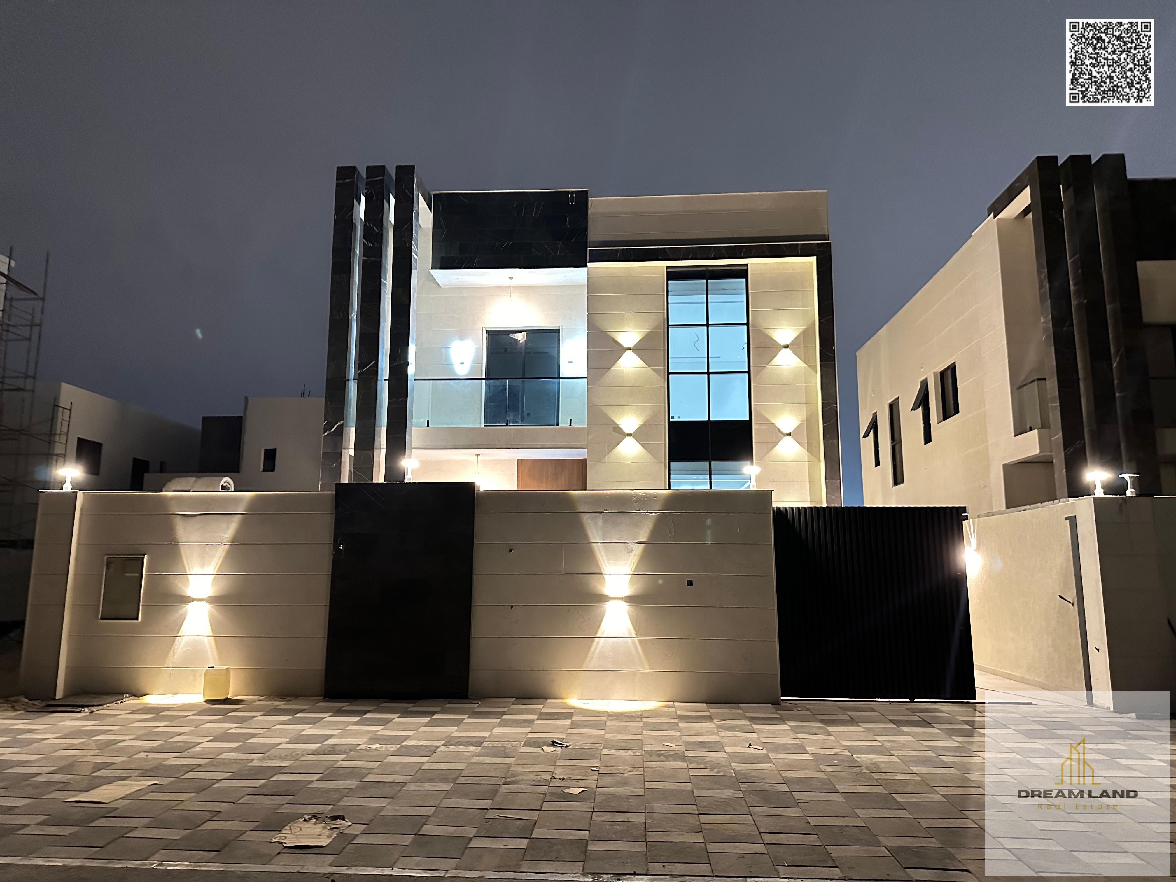 Directly from the owner, a luxurious villa, including registration and ownership fees, negotiable, freehold for life for all nationalities