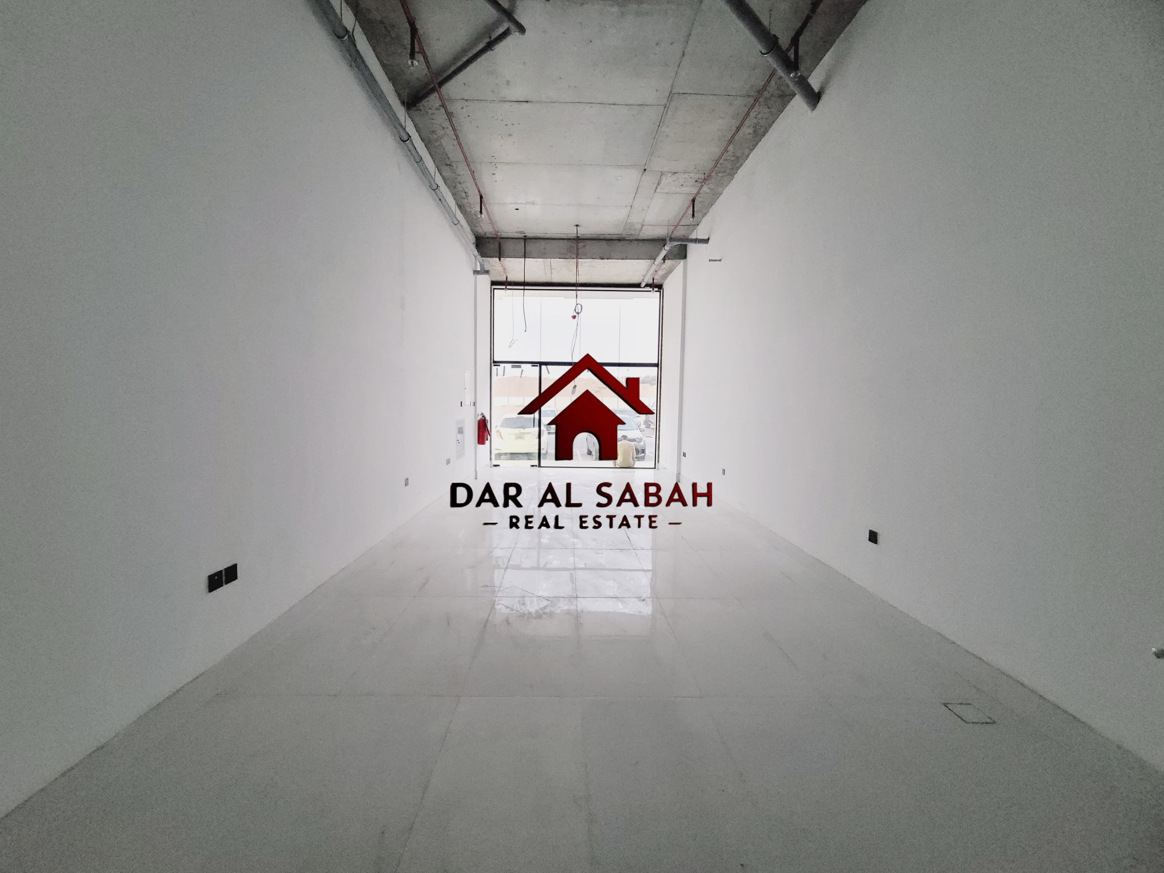 6 Cheques payment 1 month free Ready to move Good location Easy Access to Dubai