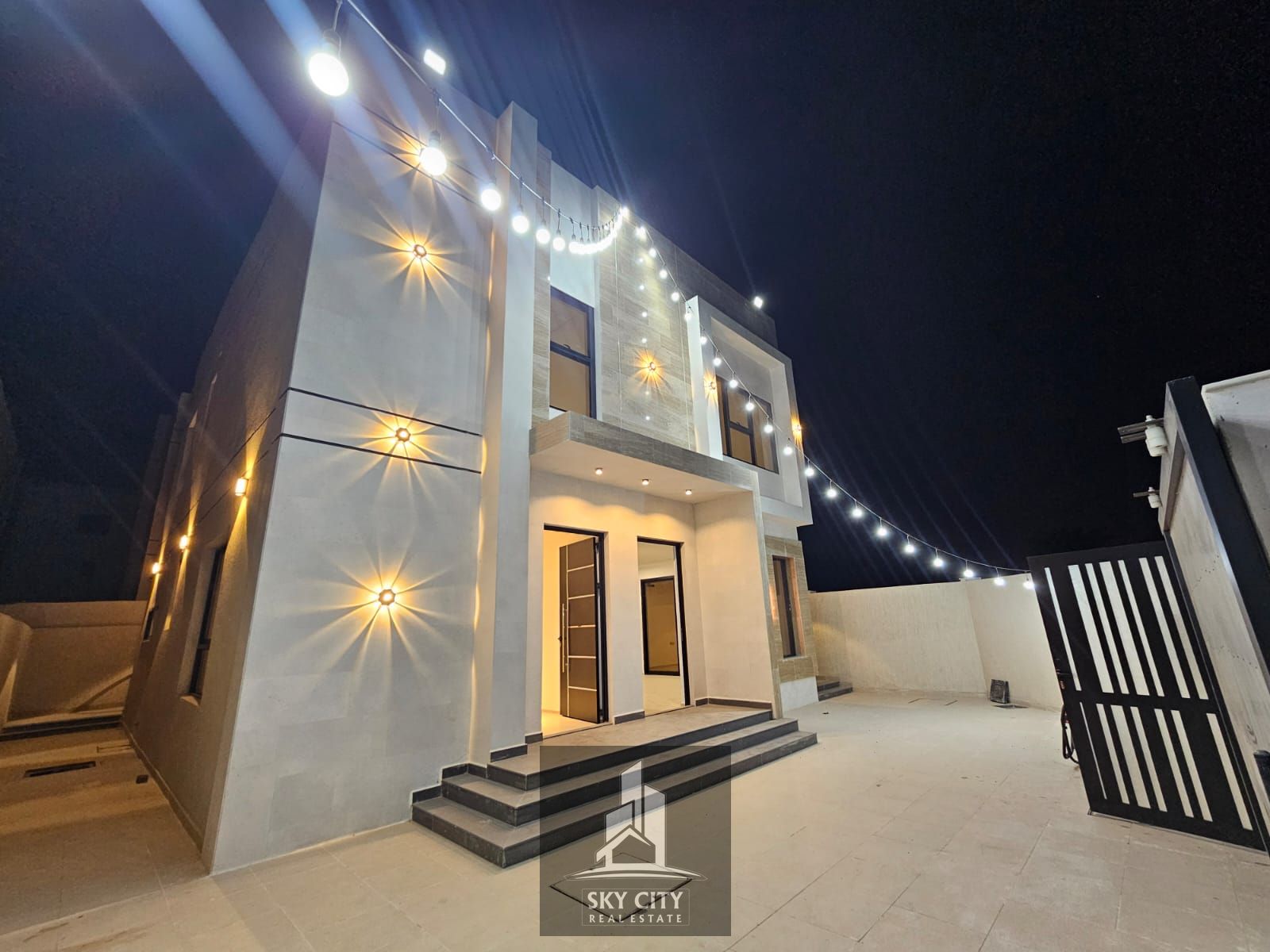 Modern 3-Bedroom Villa for Sale in Al Helio Area. Price includes registration fees.