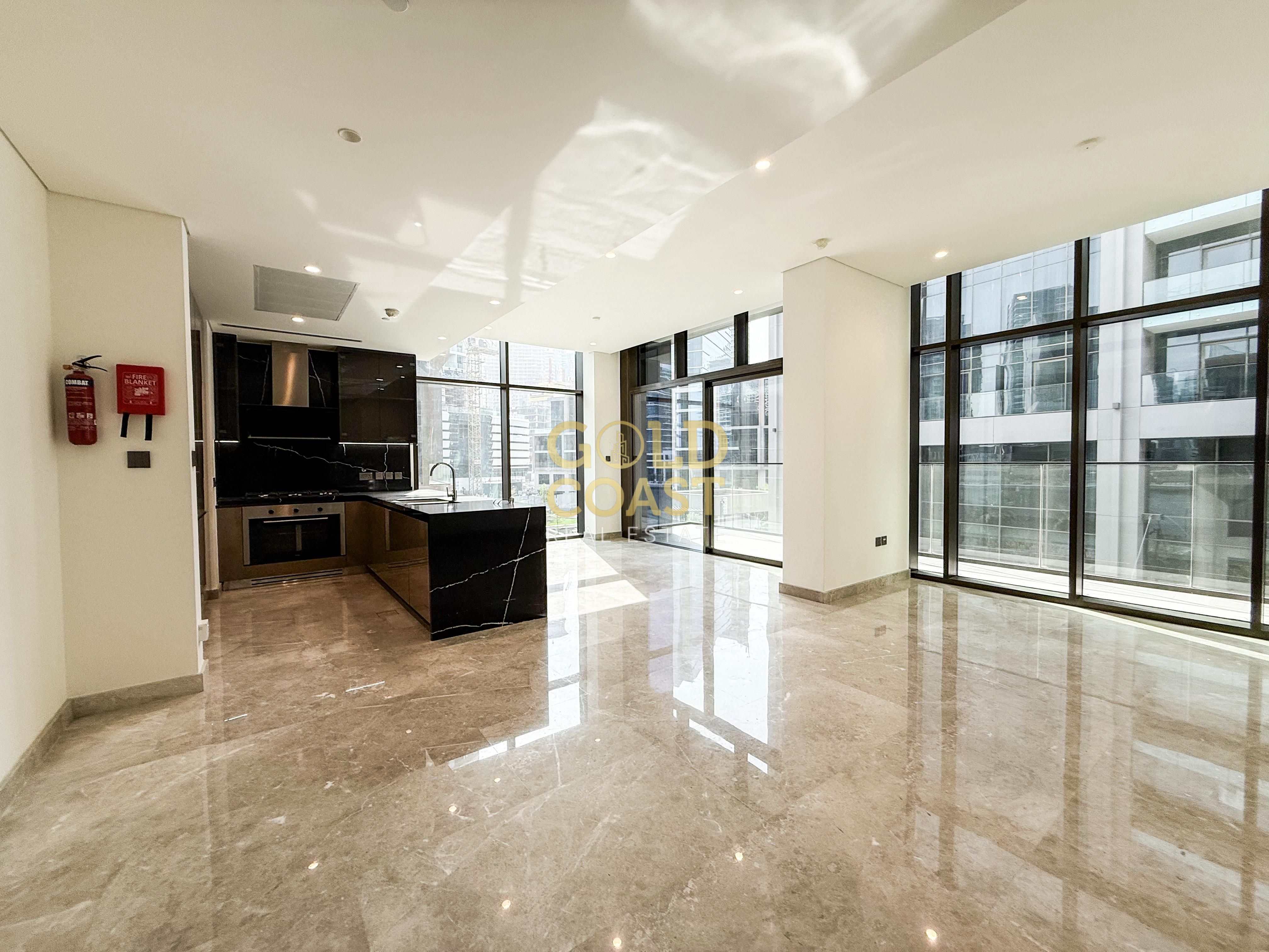 ROI Hook | Luxury Corner Unit | Investment | Tenanted | Prime Location