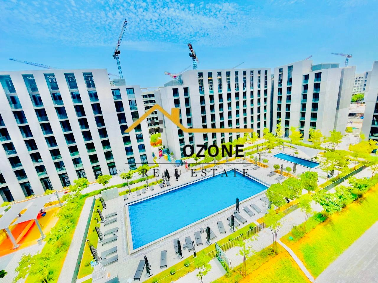 Elegant Apartment - Freehold- Luxury Finishes Best Opportunity For Investment