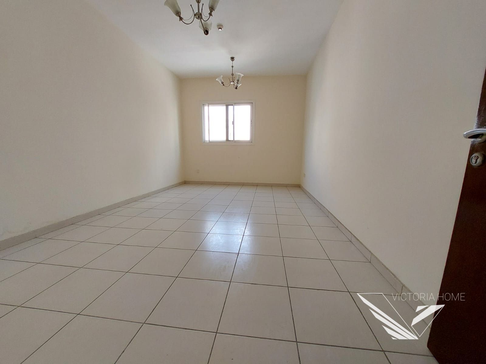 Lahwish 1bhk Balcony Parking Near Park 40k