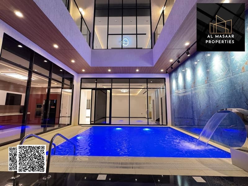 Modern villa with pool and roof. Price includes everything (registration and ownership fees, electricity, water, air conditioning units and kitchen ap