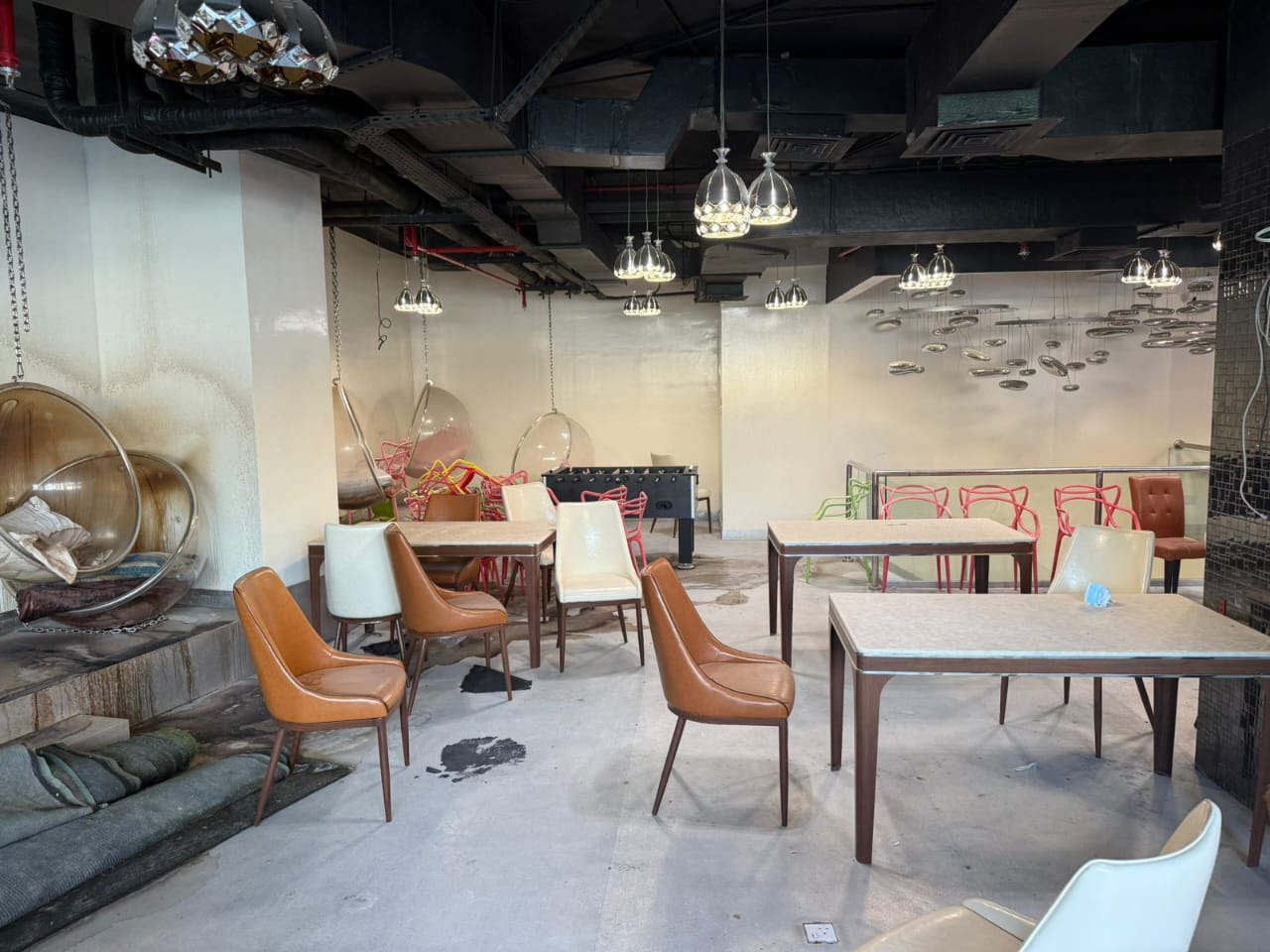 VACANT SHOP WITH GOOD PRICE
