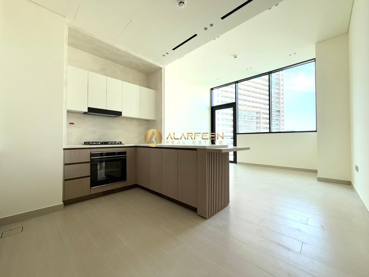 1 BHK | Brand New | Royale Suite
