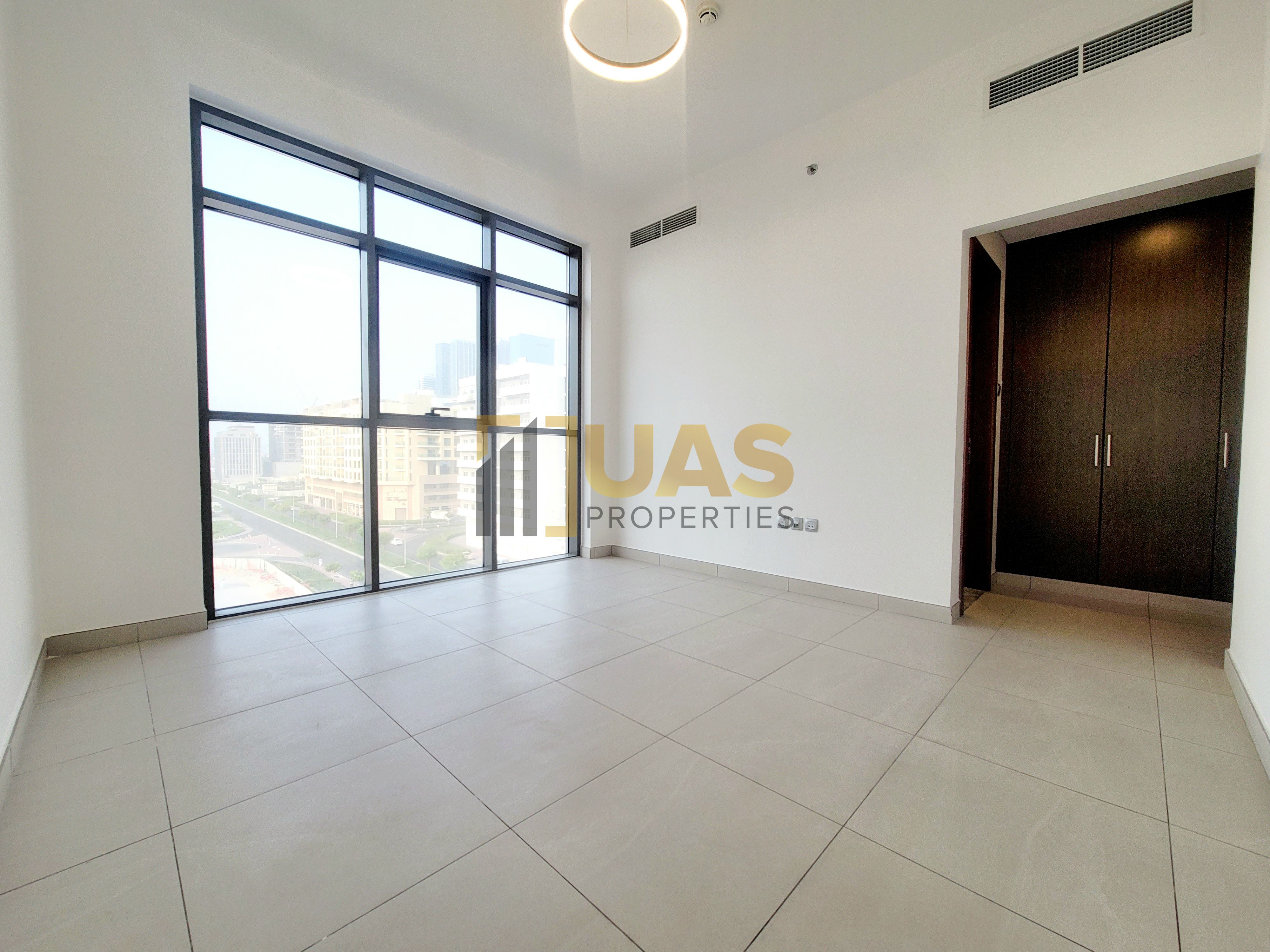 1BHK GOOD QUALITY PRIME LOCATION FOR FAMILIES METRO