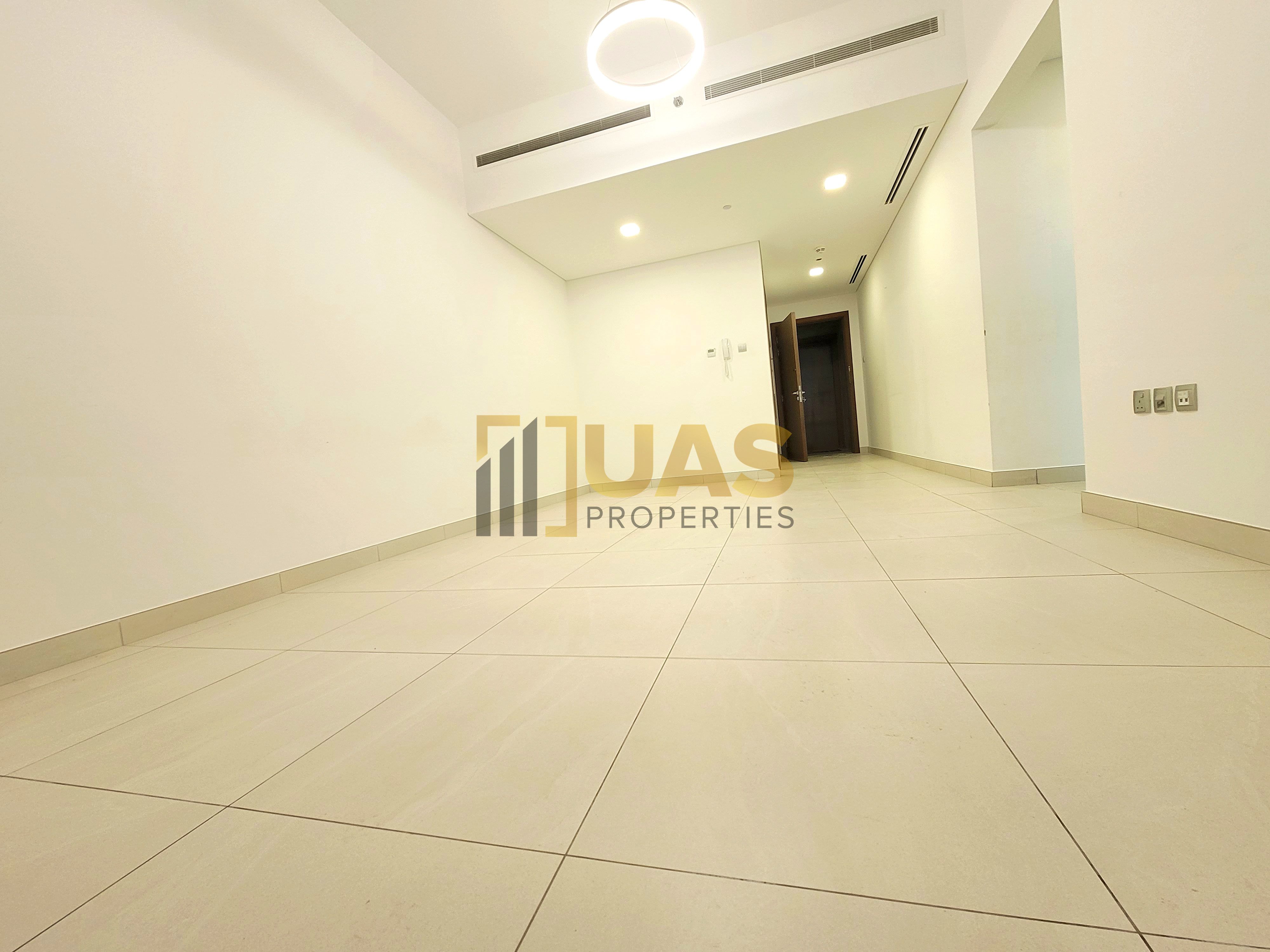 IMPORTANT FINISHING 2BHK LUXURIOUS FEELING NEAR METRO