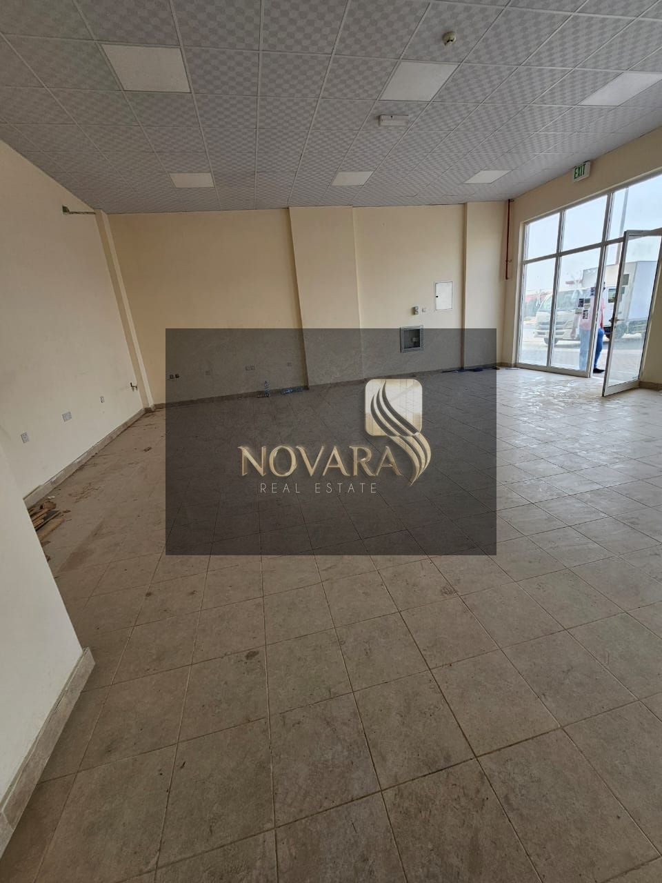 A commercial space is available for annual rent in a prime location in Umm Al Quwain, one of the most active areas for business owners and shops.