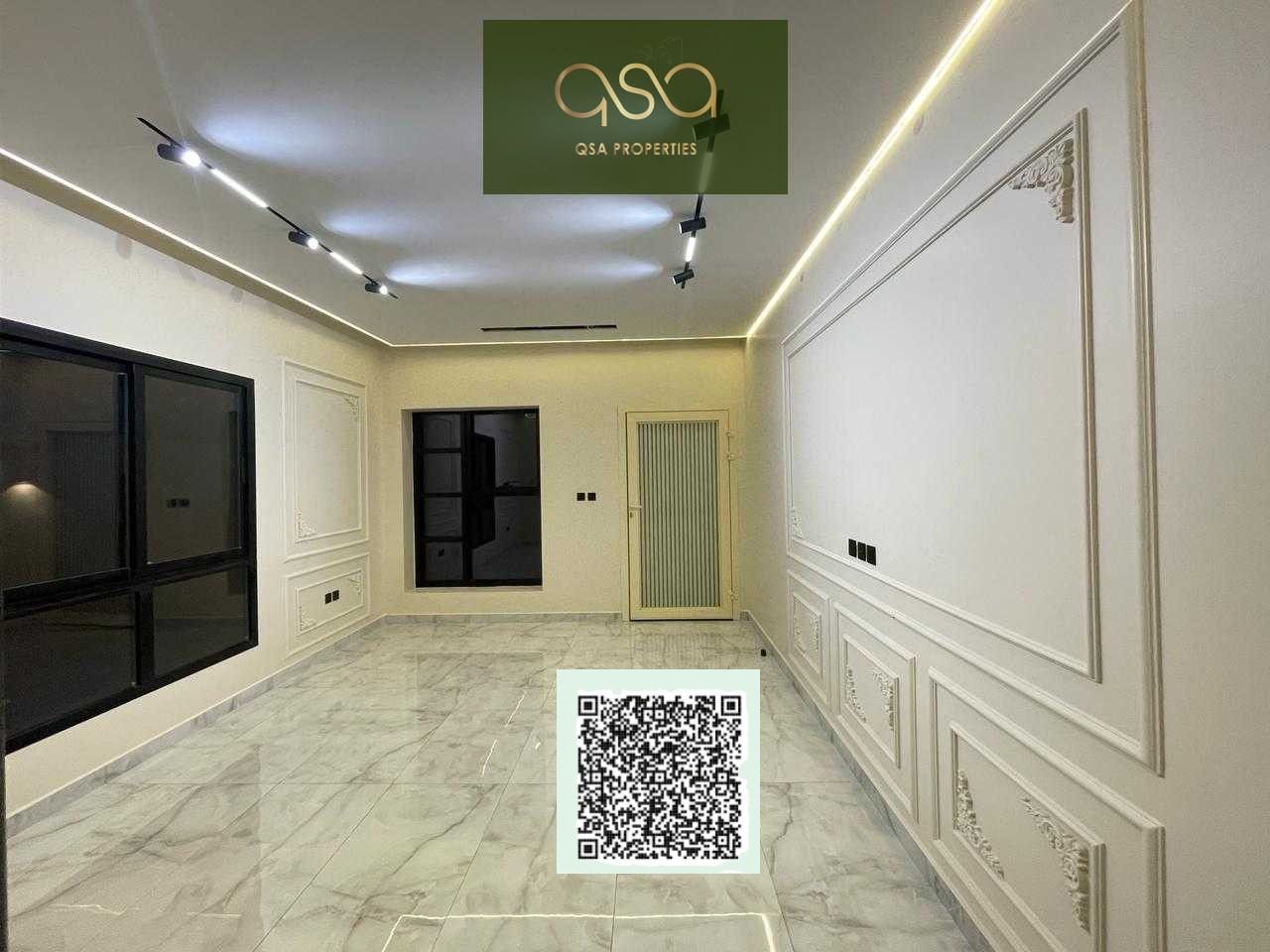 Luxury Three Bedroom Villa With Spacious Hall Maid Room Along With Closed Kitchen